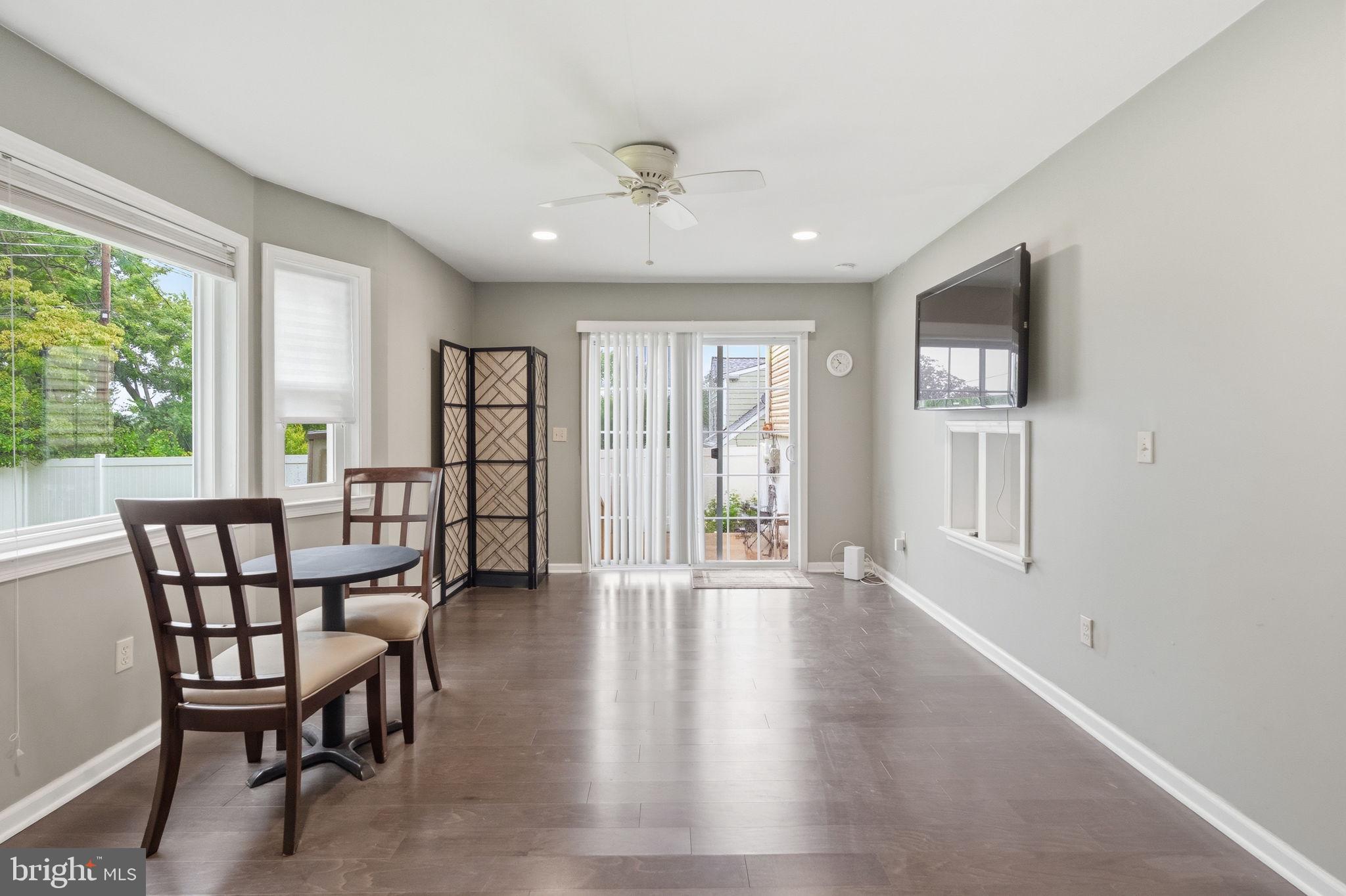 LOWELL HILLS - Residential