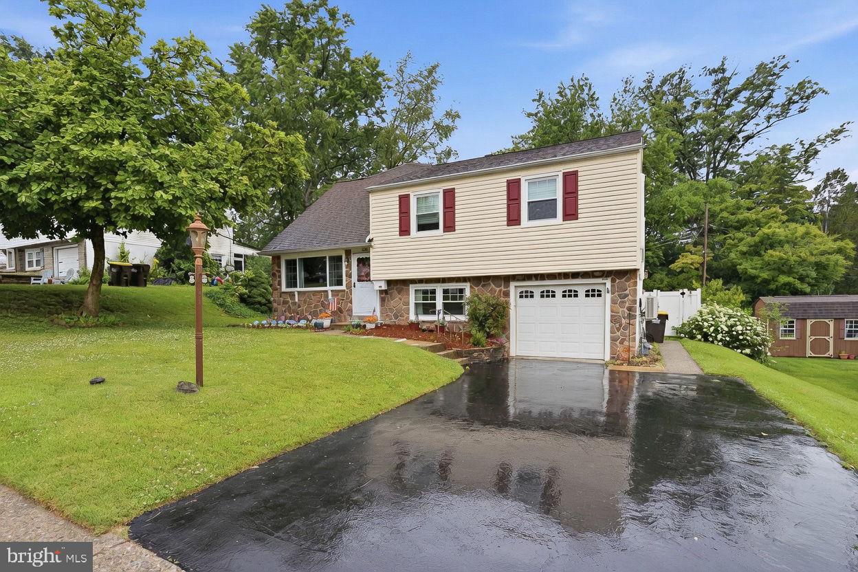LOWELL HILLS - Residential