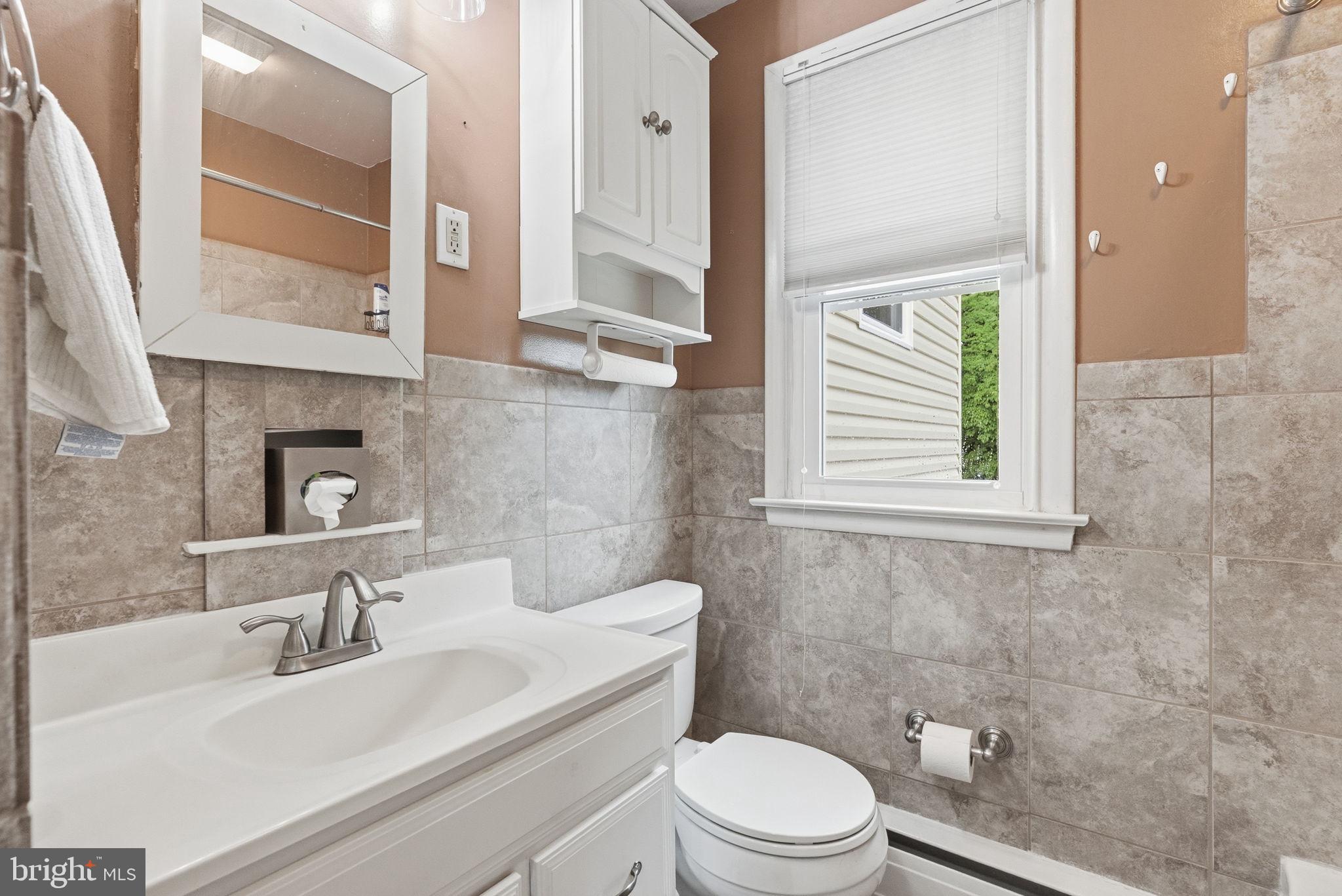 LOWELL HILLS - Residential