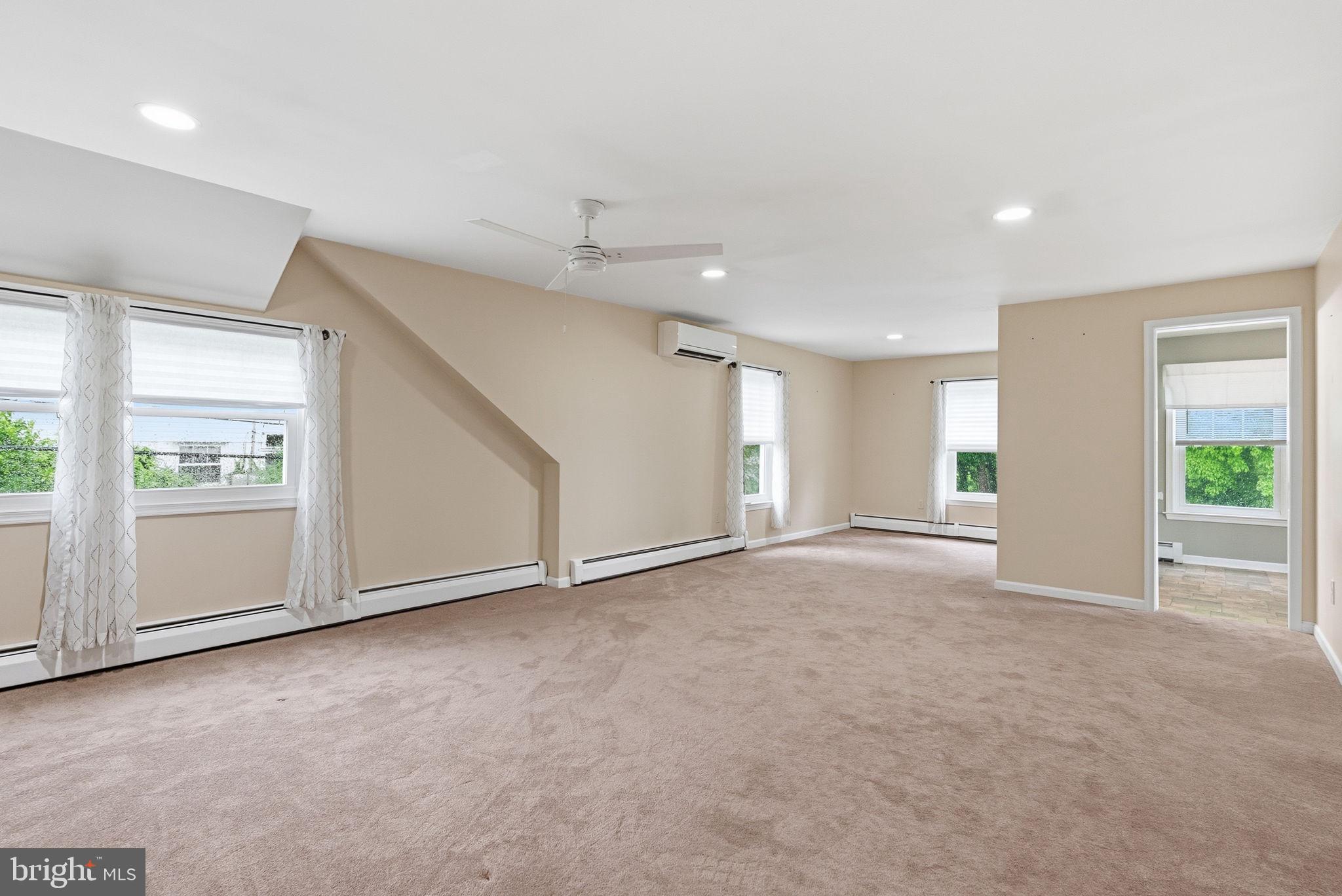 LOWELL HILLS - Residential