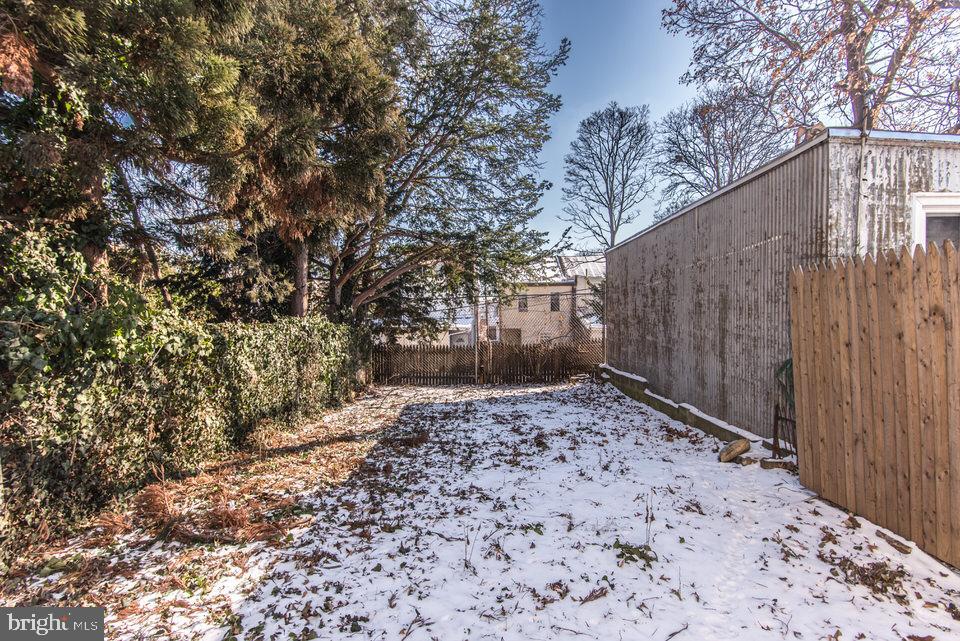 FRANKFORD - Residential Income