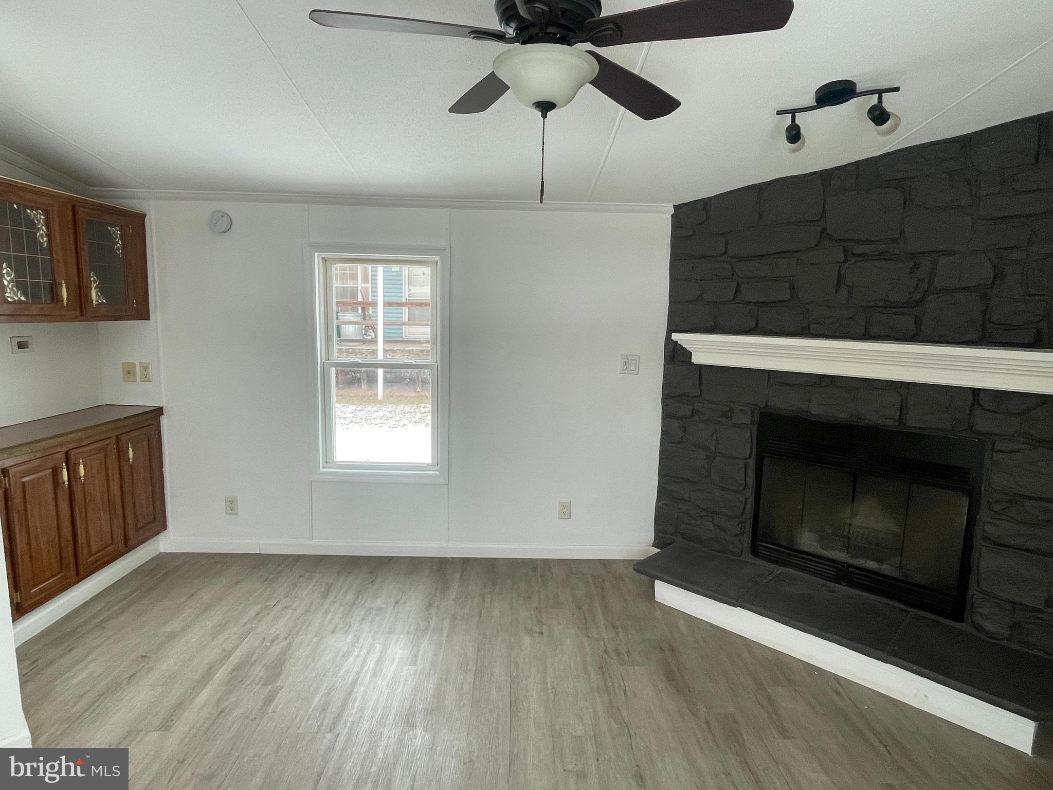 MEADOW RUN - Residential