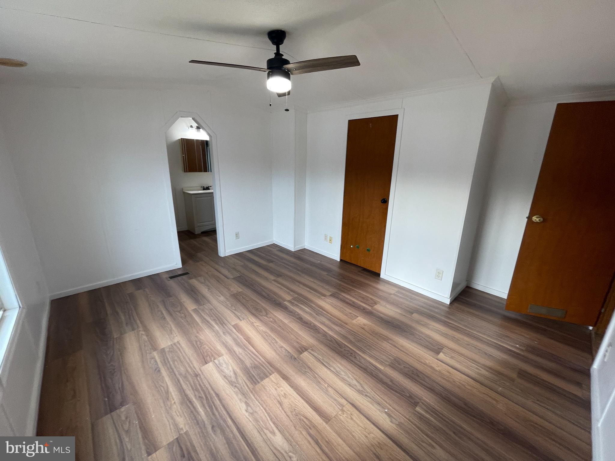 MEADOW RUN - Residential