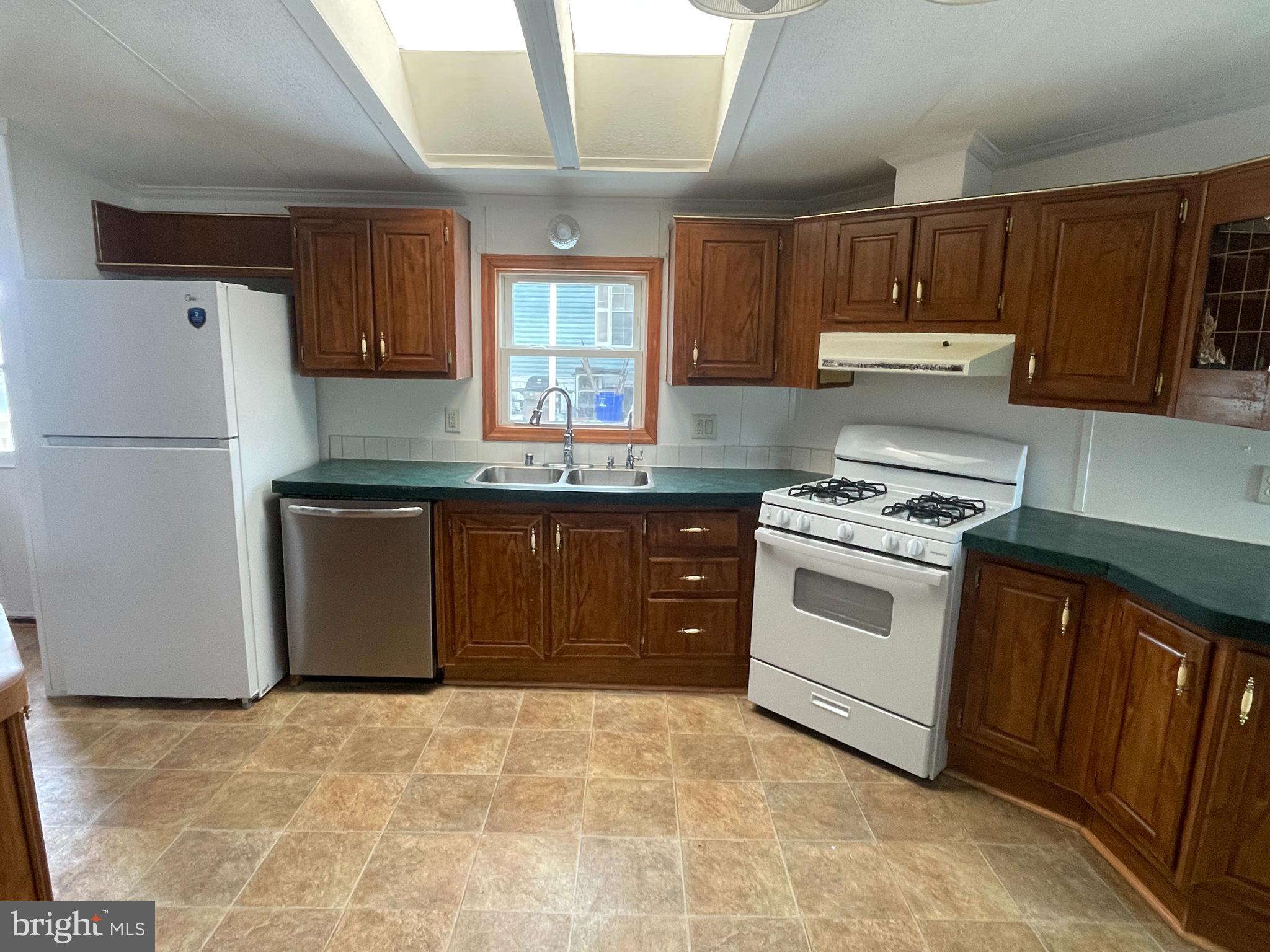 MEADOW RUN - Residential