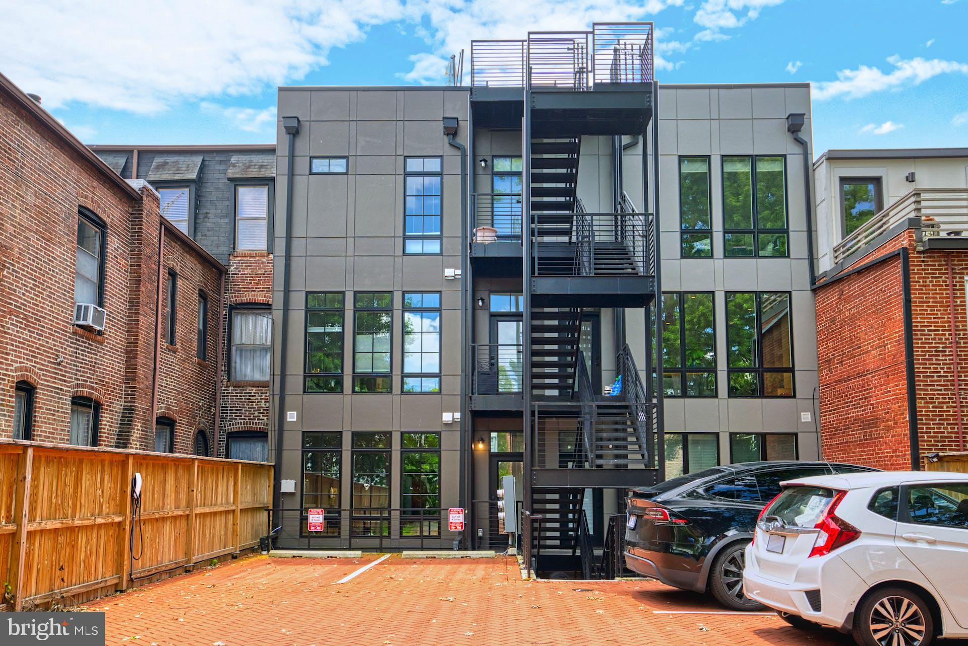 MT VERNON SQUARE - Residential