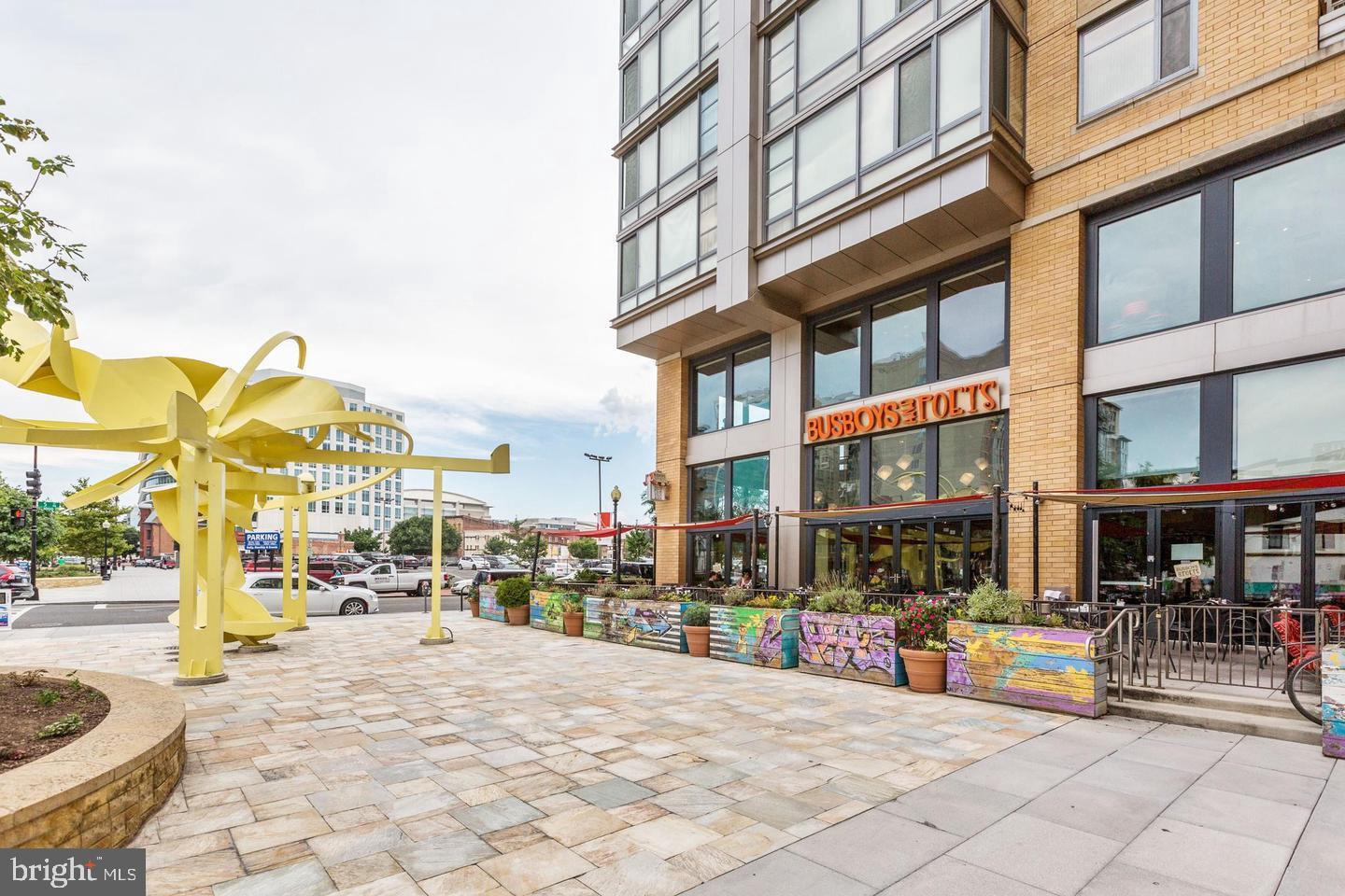 MT VERNON SQUARE - Residential