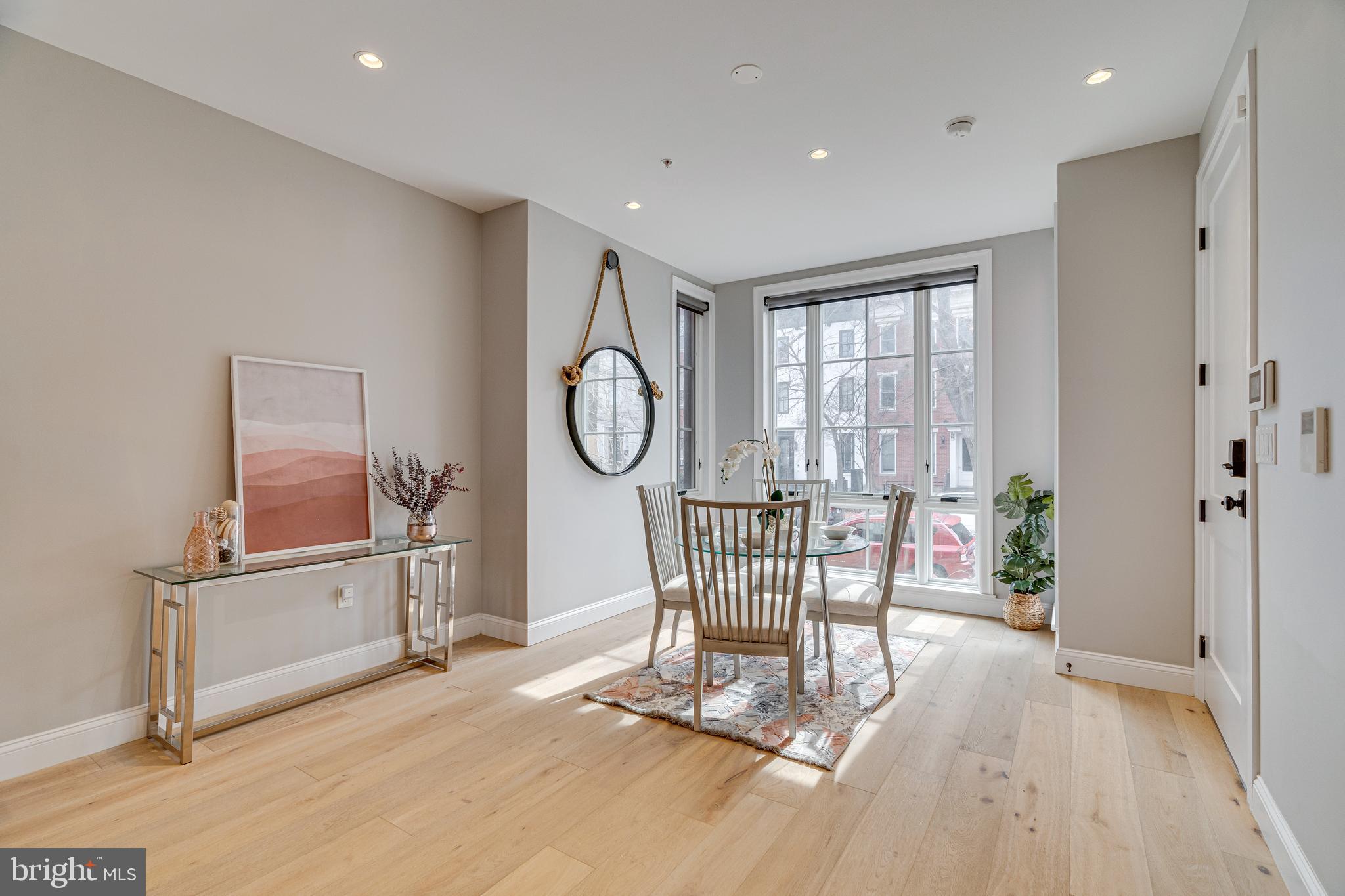 MT VERNON SQUARE - Residential