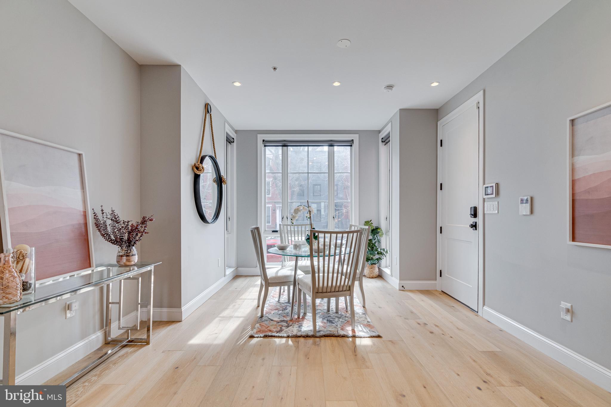 MT VERNON SQUARE - Residential