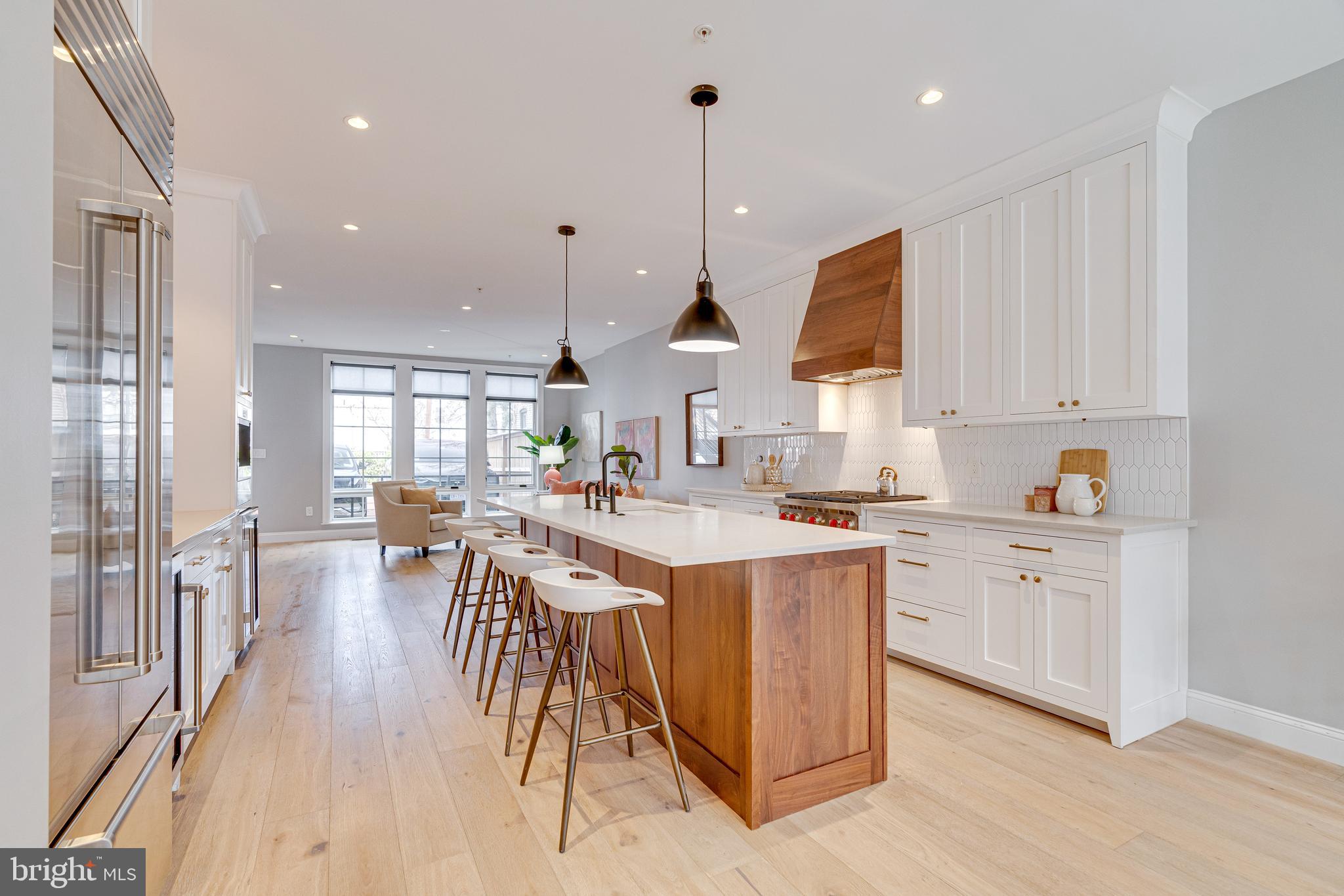 MT VERNON SQUARE - Residential