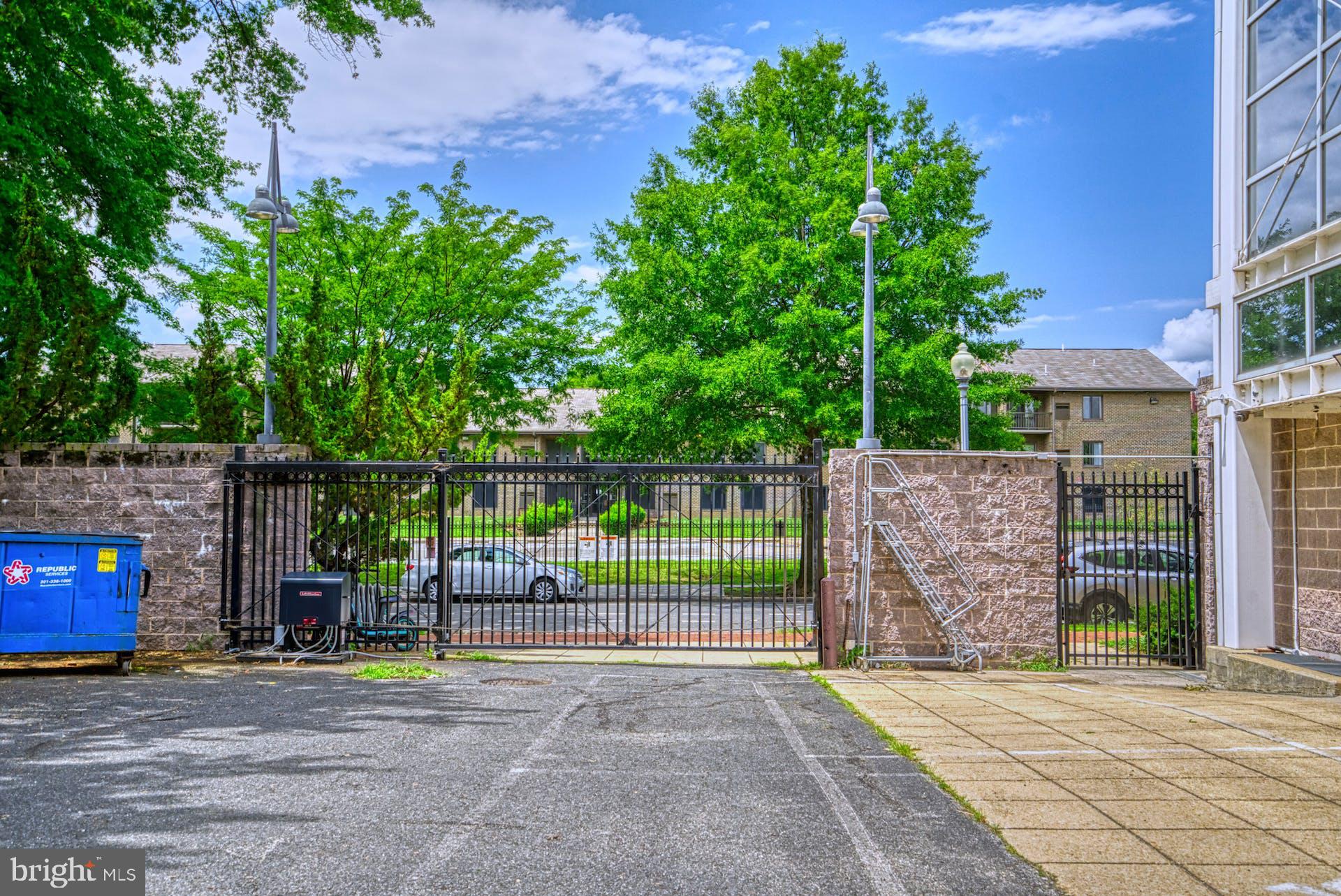 MT VERNON SQUARE - Residential