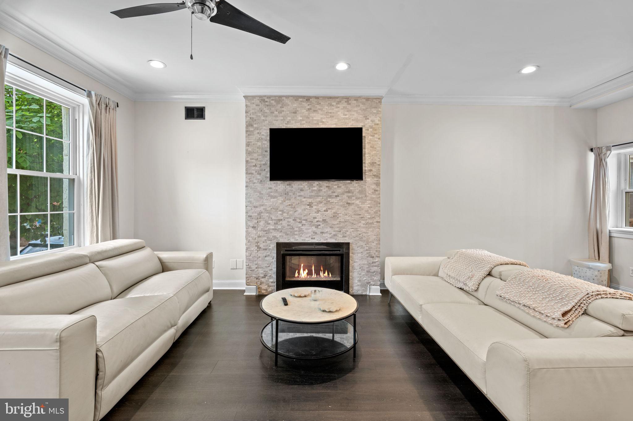 FAIRMOUNT - Residential