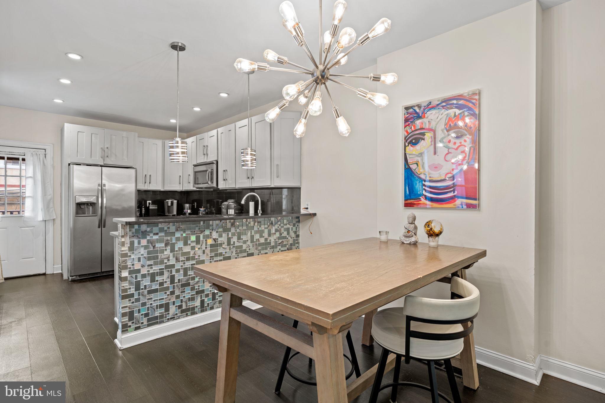 FAIRMOUNT - Residential
