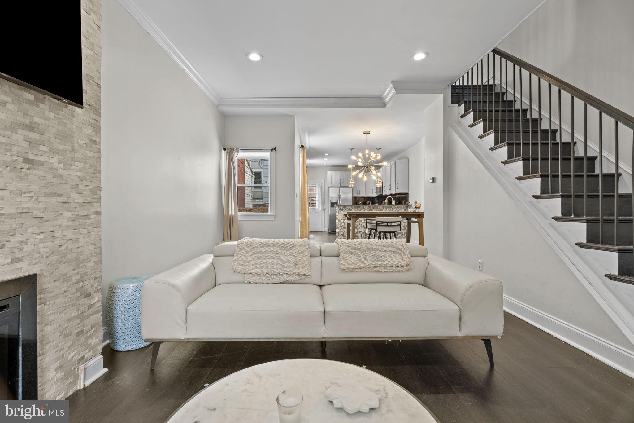 FAIRMOUNT - Residential