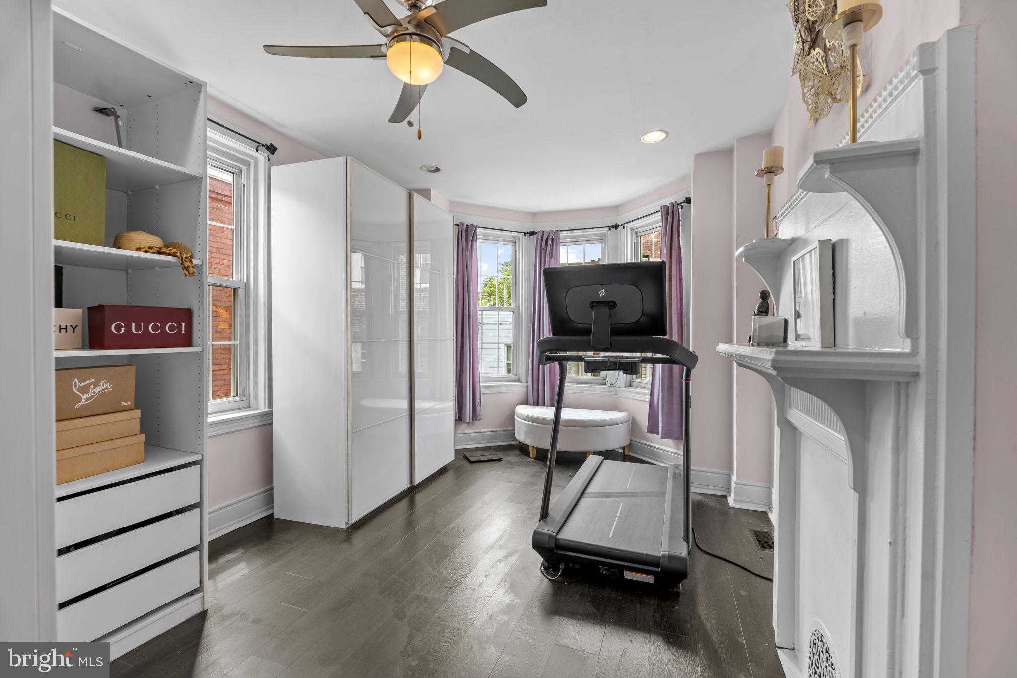 FAIRMOUNT - Residential
