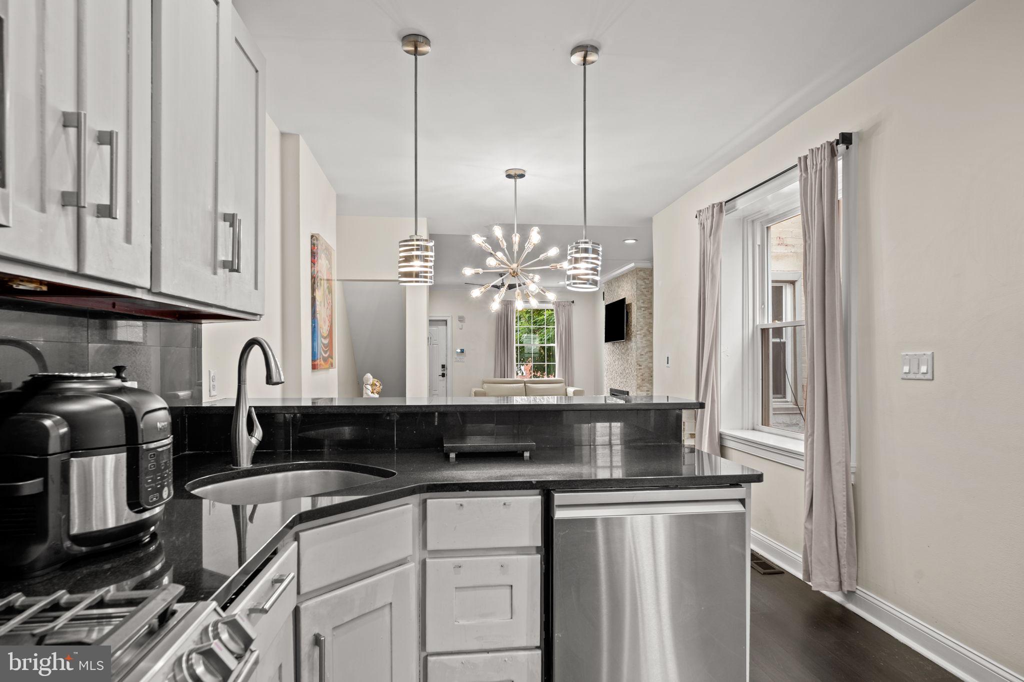 FAIRMOUNT - Residential