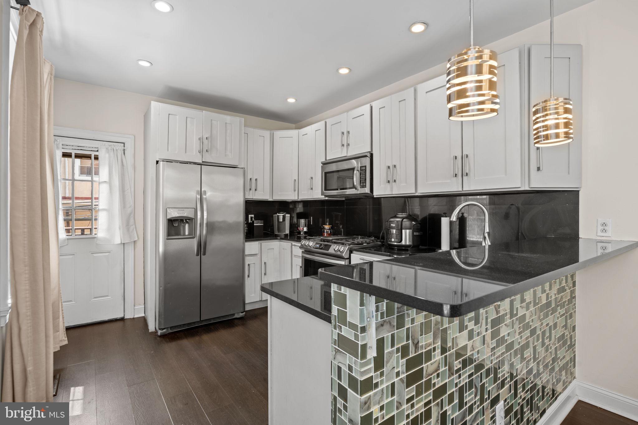 FAIRMOUNT - Residential