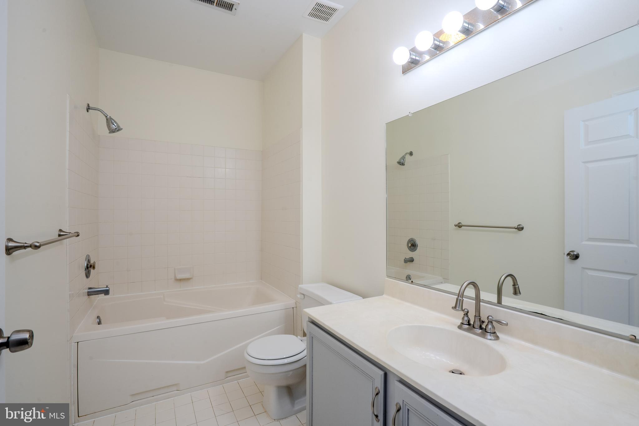 CORNERSTONE - Residential