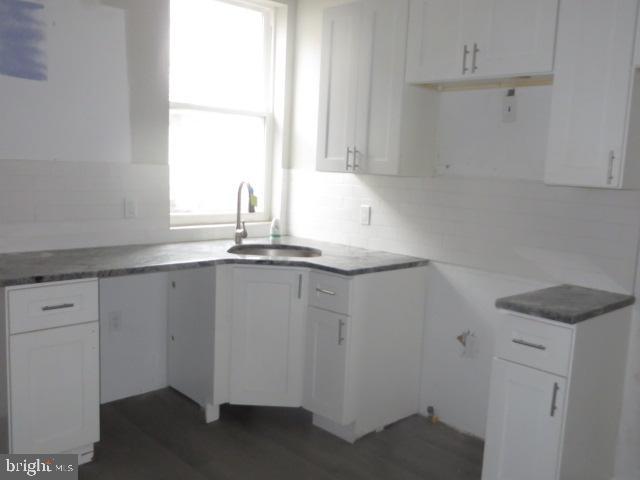 PORT RICHMOND - Residential