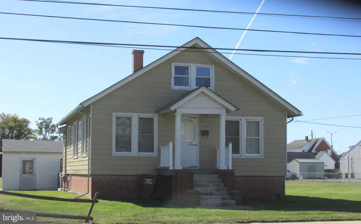 Welcome to 603 Roslyn Ave., a charming, tastefully renovated bungalow featuring 3 bedrooms, 1 bath, and a detached 1-car garage. Recent updates include a new roof and windows. The property offers spacious back and side yards and is conveniently located near shopping, restaurants, the boat ramp, and the Choptank River. Make it your weekend getaway, full-time residence, or place of business. Zoned C-2, the property offers many commercial-use possibilities, including retail and service businesses such as general stores, bakeries, pharmacies, clothing shops, and repair services; professional offices for financial, legal, medical, dental, or administrative use; entertainment and recreation uses such as indoor amusement centers, fitness studios, and indoor recreation facilities; food and drink establishments such as restaurants, cafes, and taverns; and limited residential uses, including single-family, multi-family, and mixed-use units, such as apartments above commercial spaces.