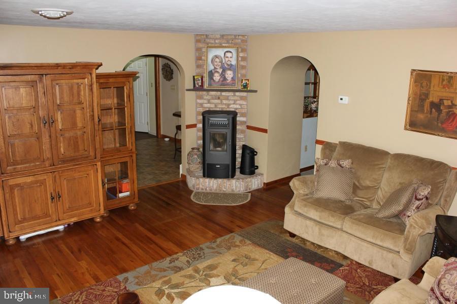 WHITE OAK - Residential