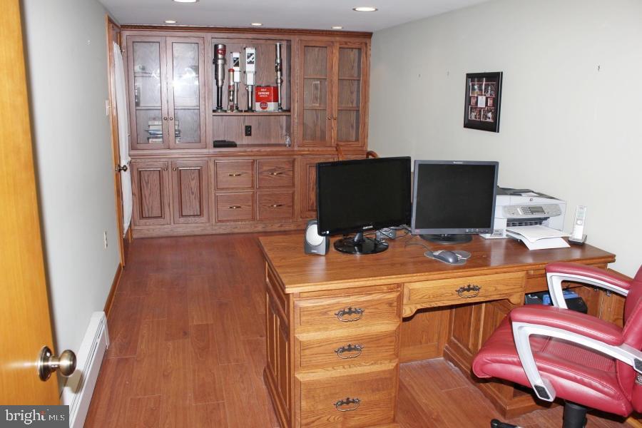 WHITE OAK - Residential