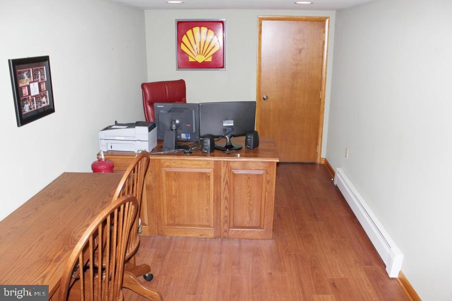 WHITE OAK - Residential