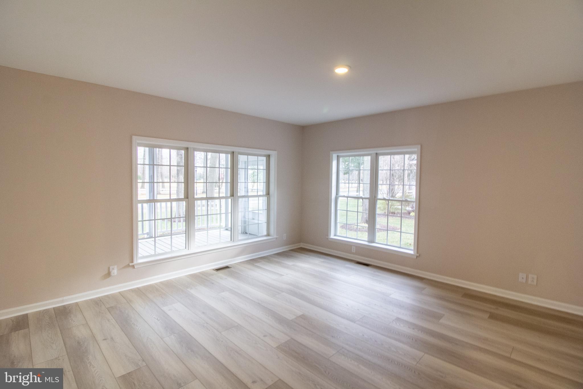 BAYWOOD - Residential