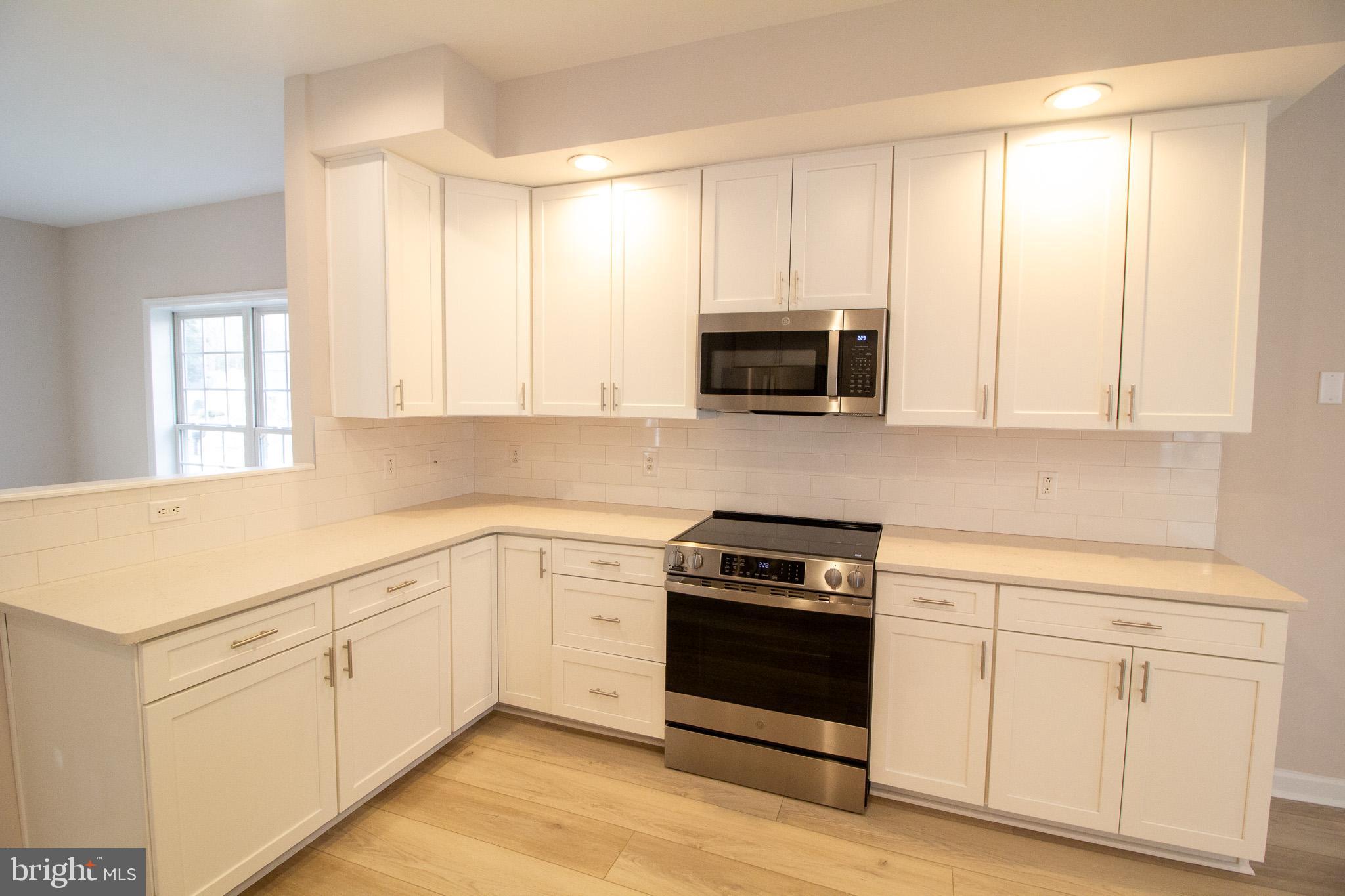 BAYWOOD - Residential