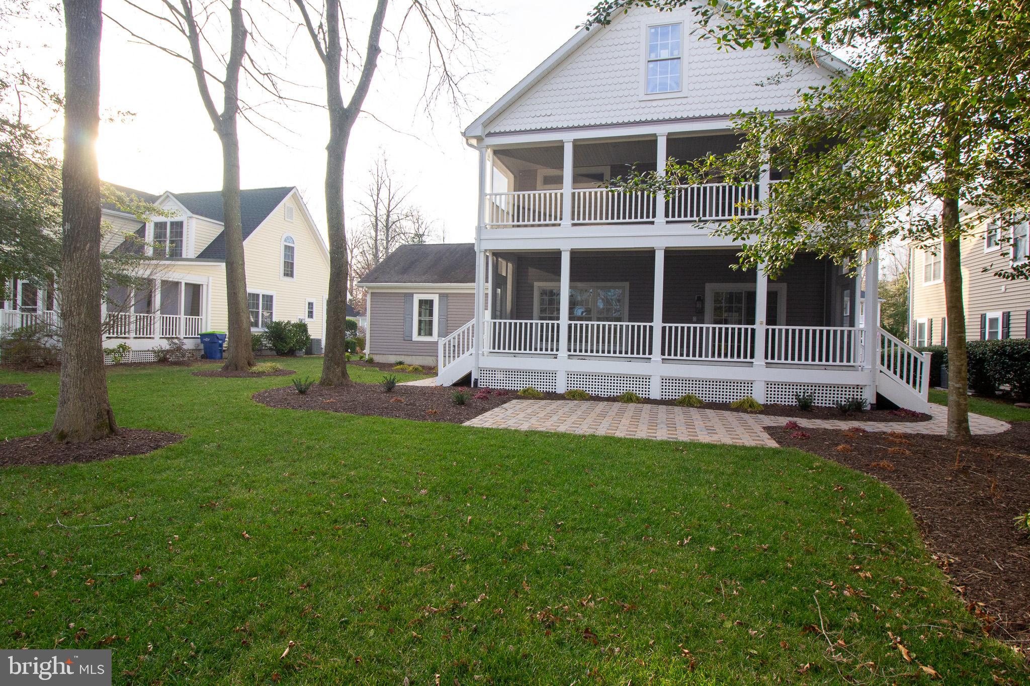 BAYWOOD - Residential