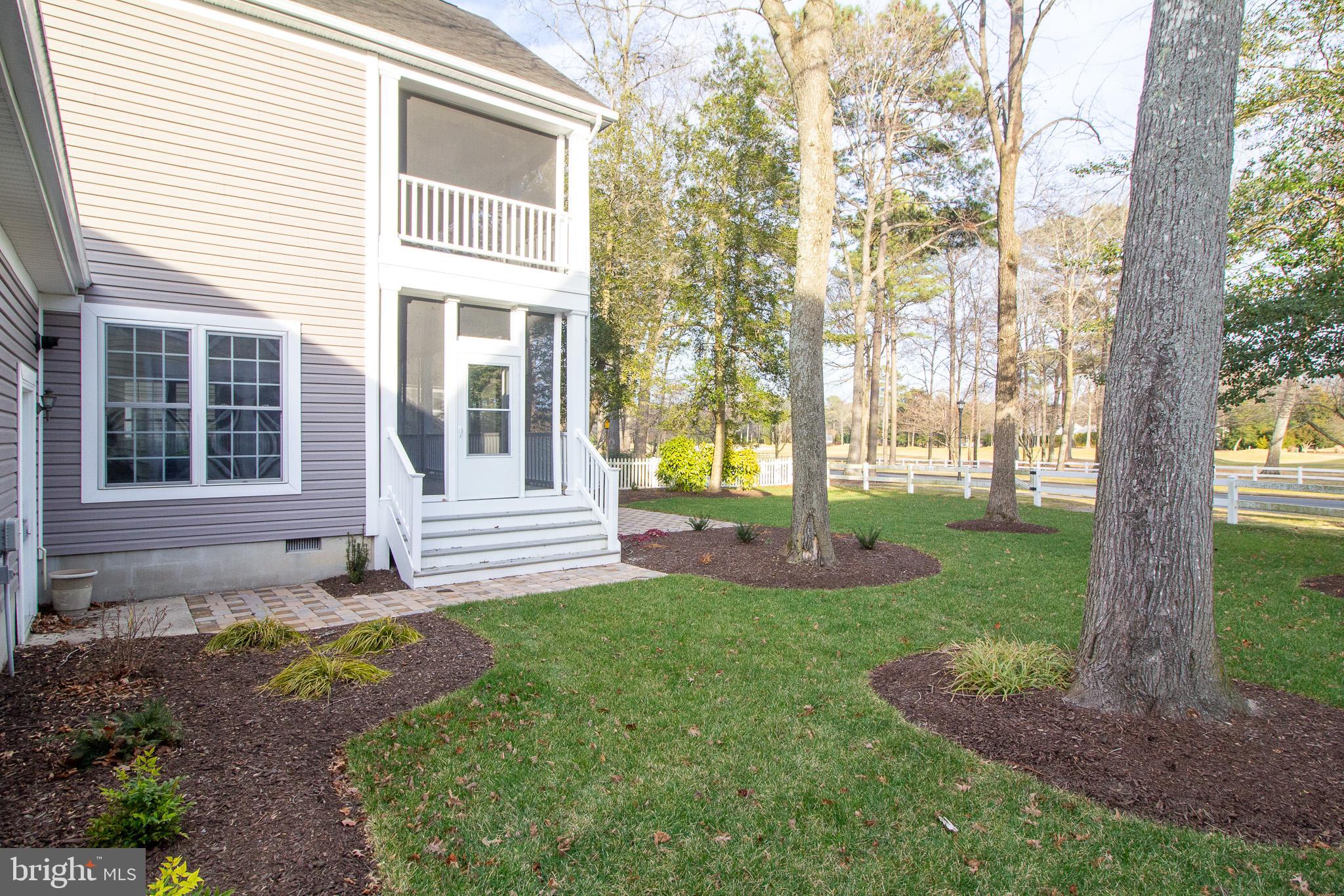 BAYWOOD - Residential