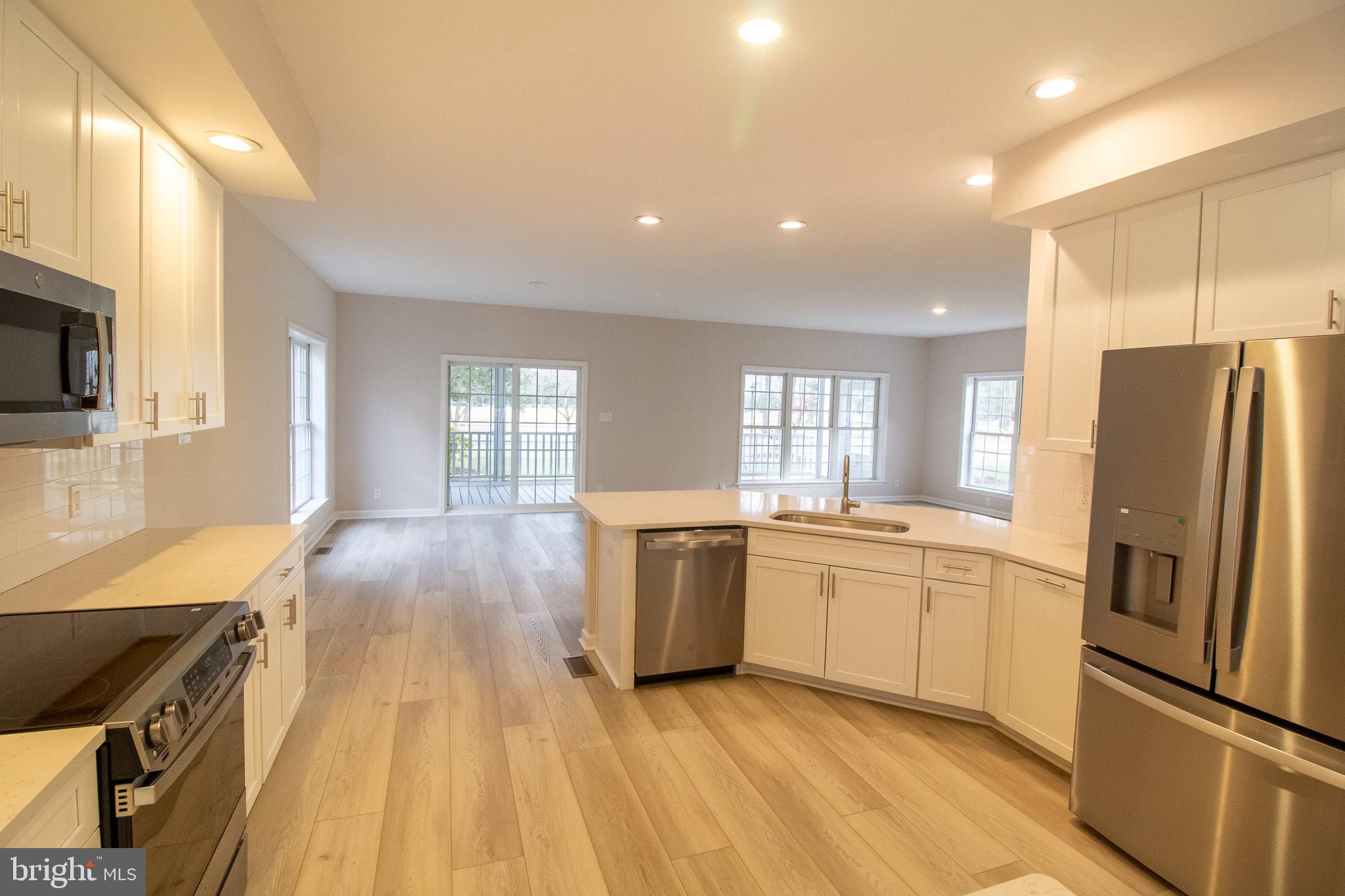 BAYWOOD - Residential