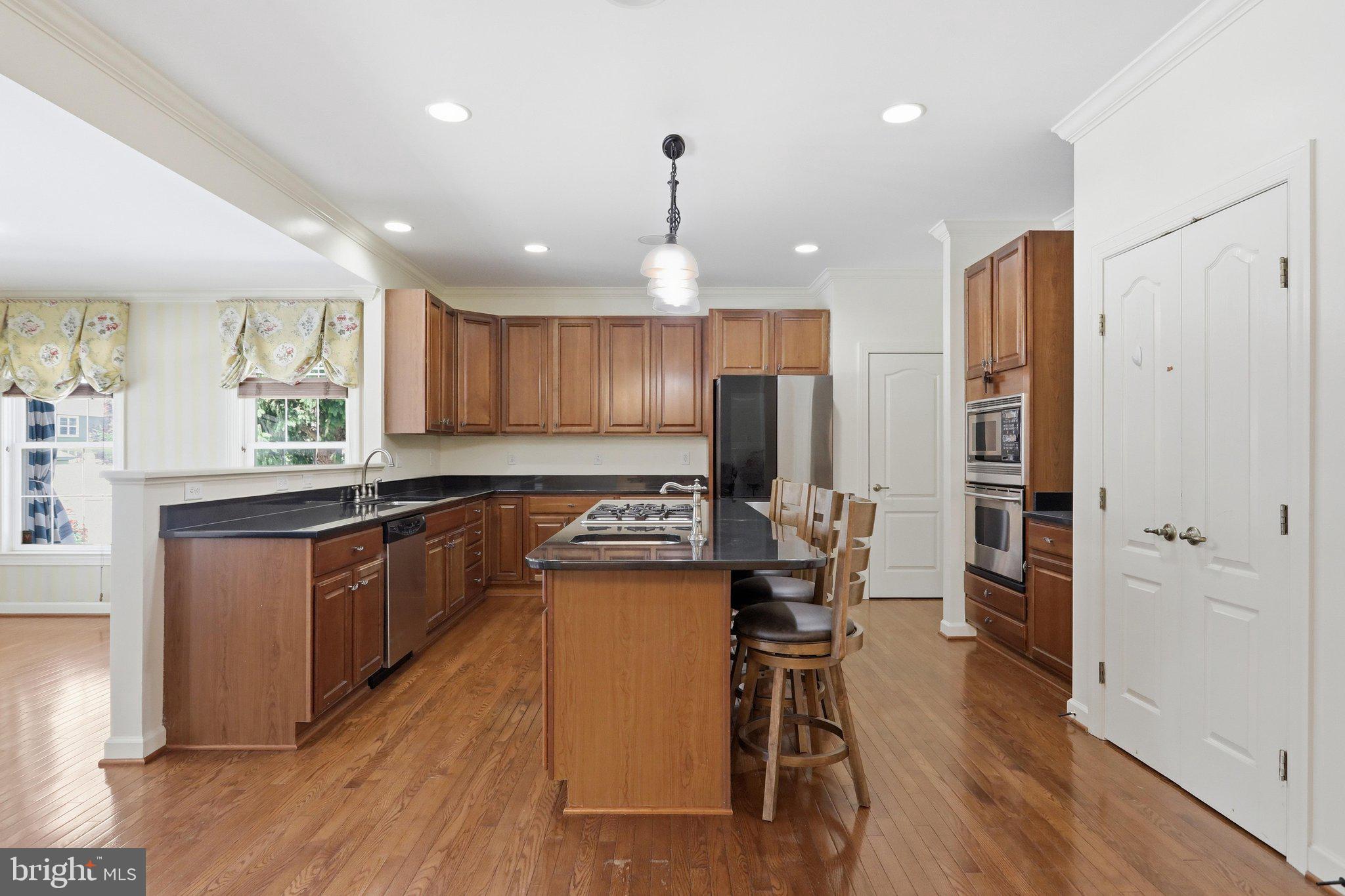 GRAND POINT CROSSING - Residential