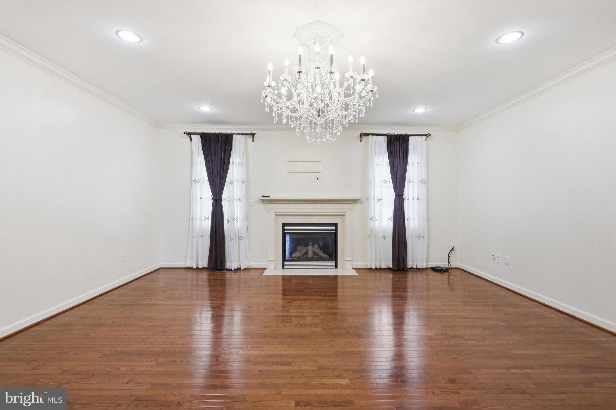 GRAND POINT CROSSING - Residential