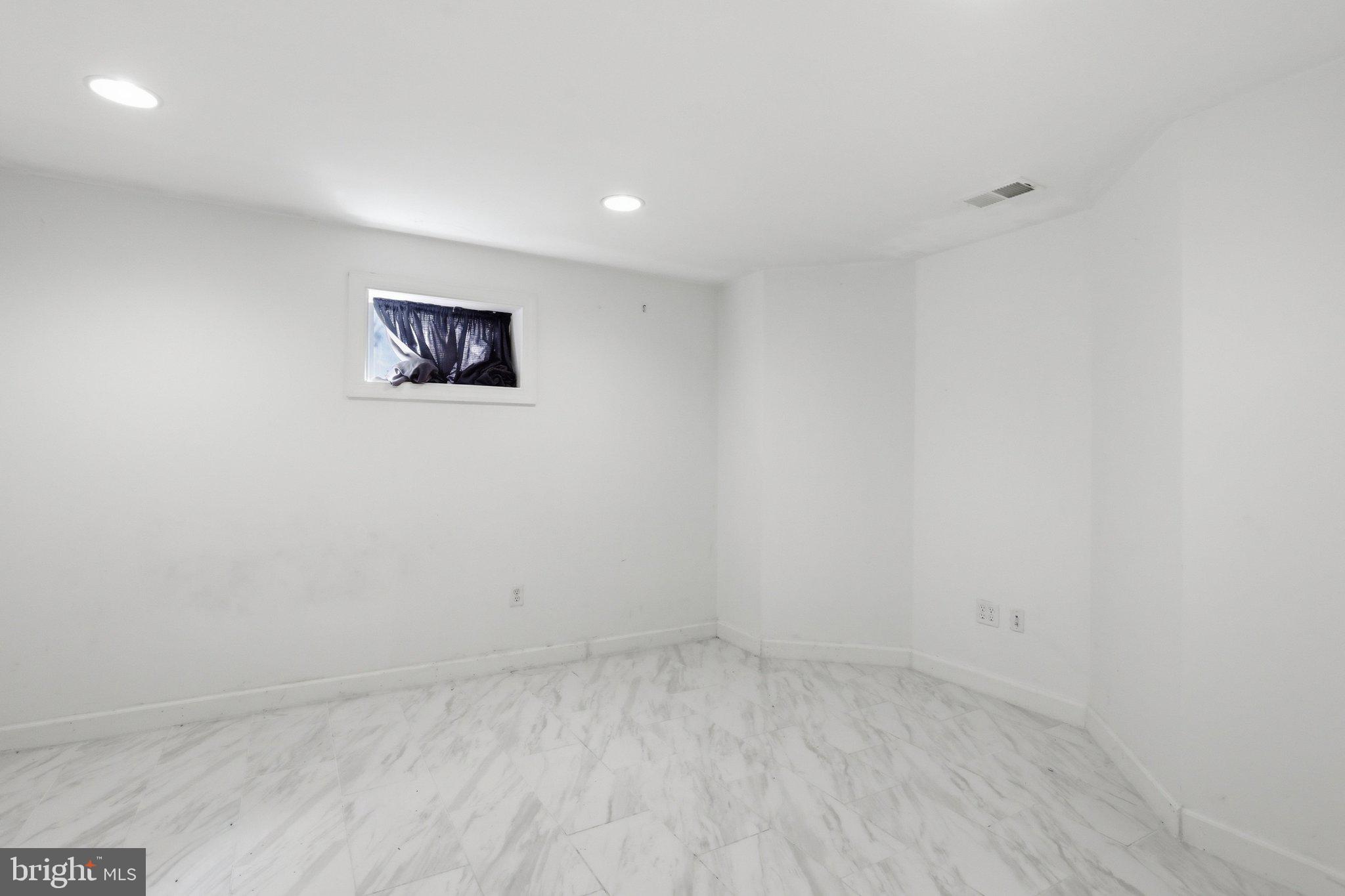 GRAND POINT CROSSING - Residential