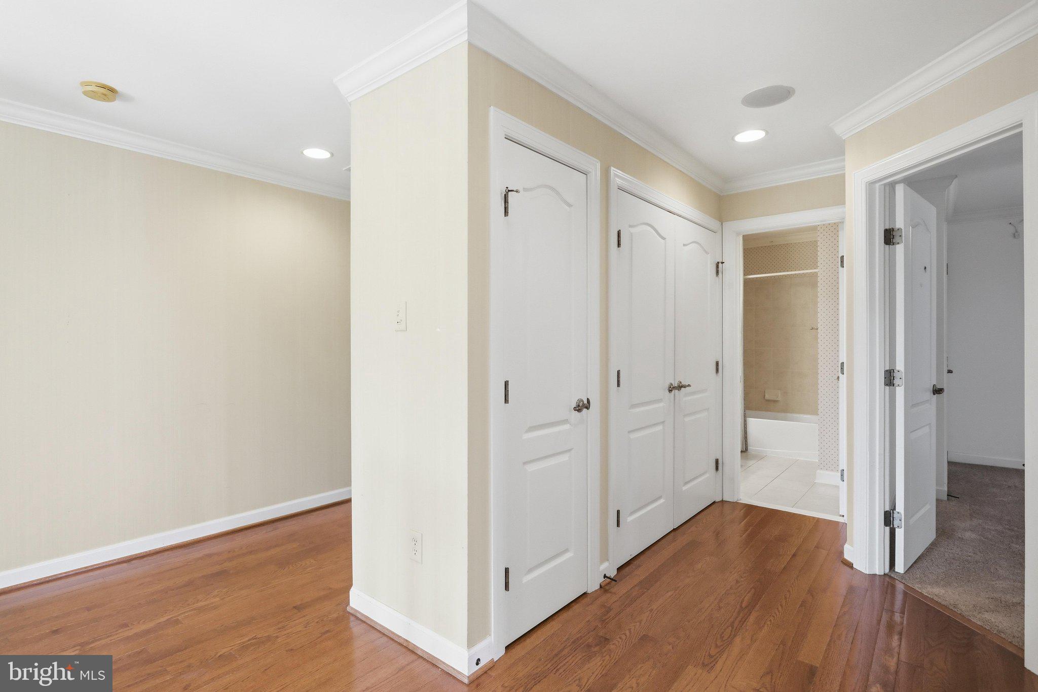 GRAND POINT CROSSING - Residential