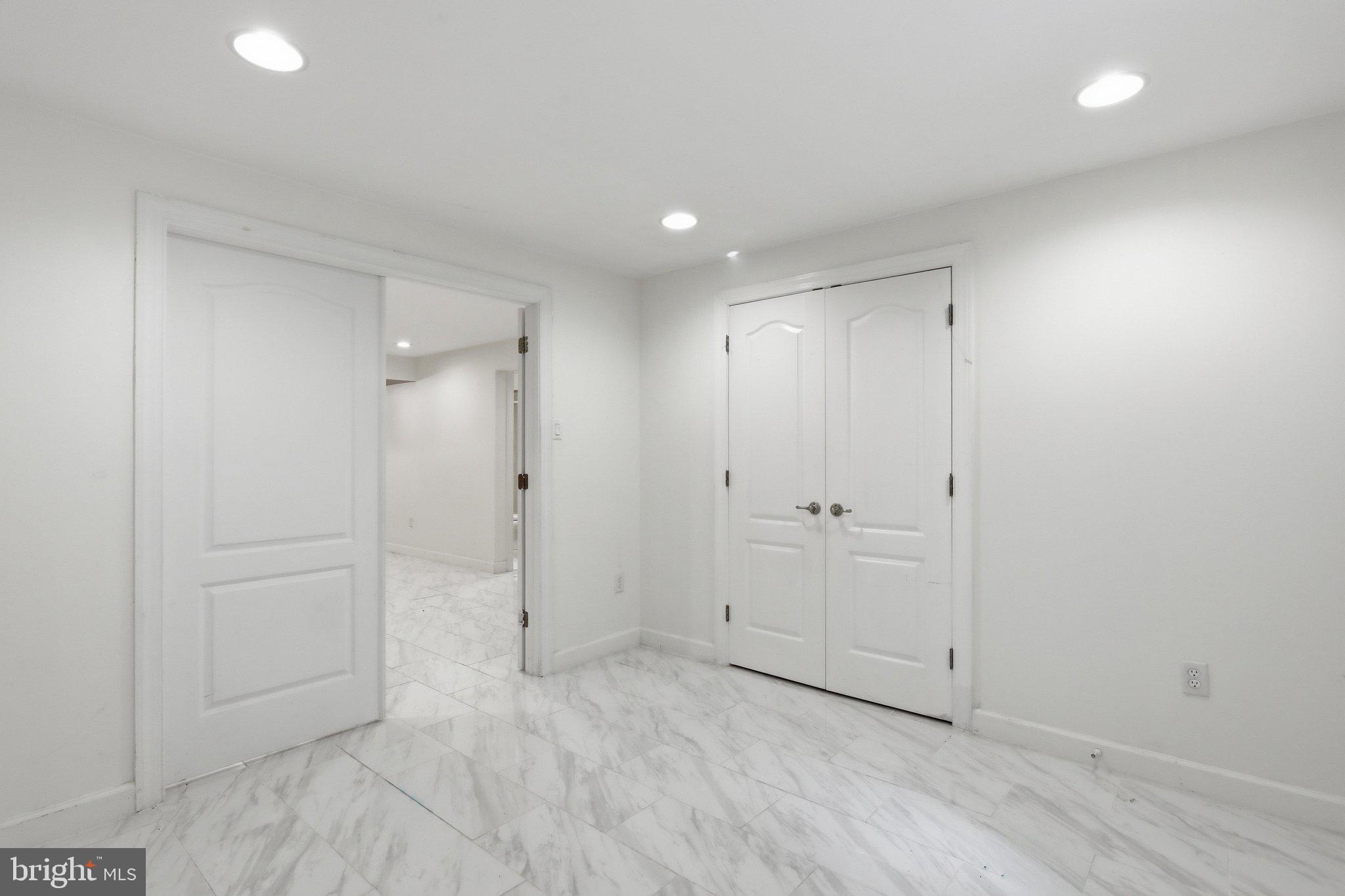 GRAND POINT CROSSING - Residential