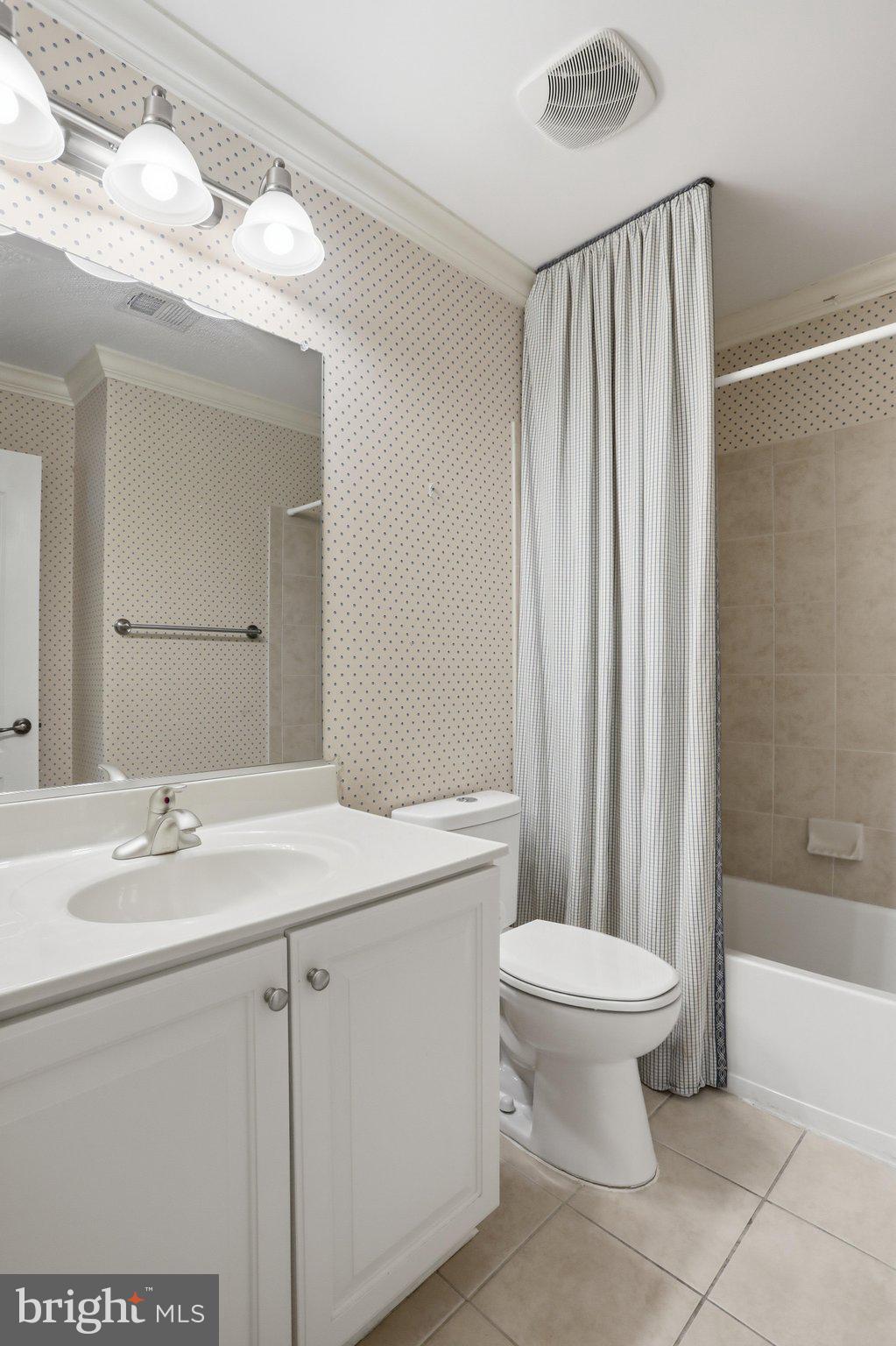 GRAND POINT CROSSING - Residential
