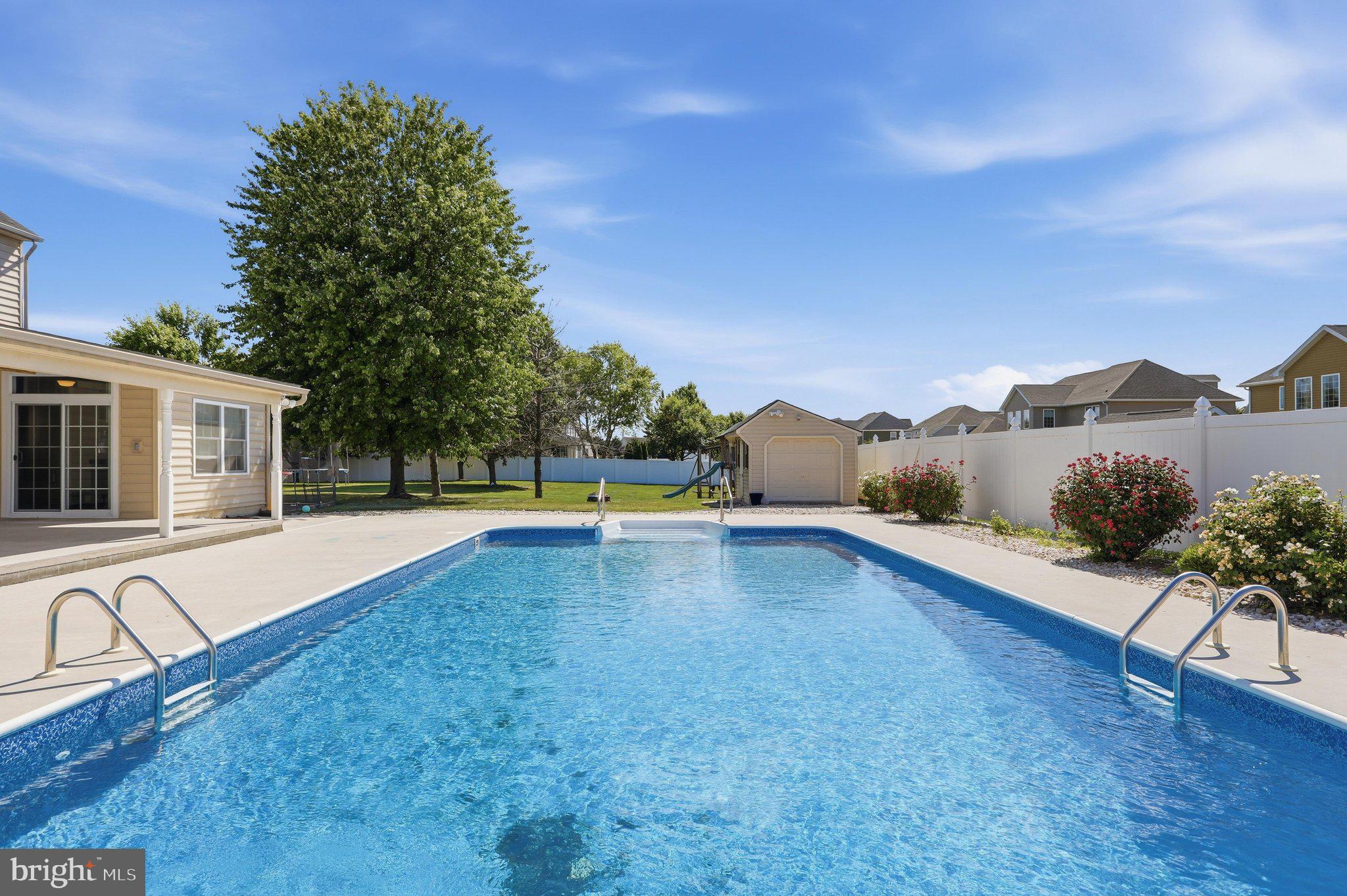 GRAND POINT CROSSING - Residential