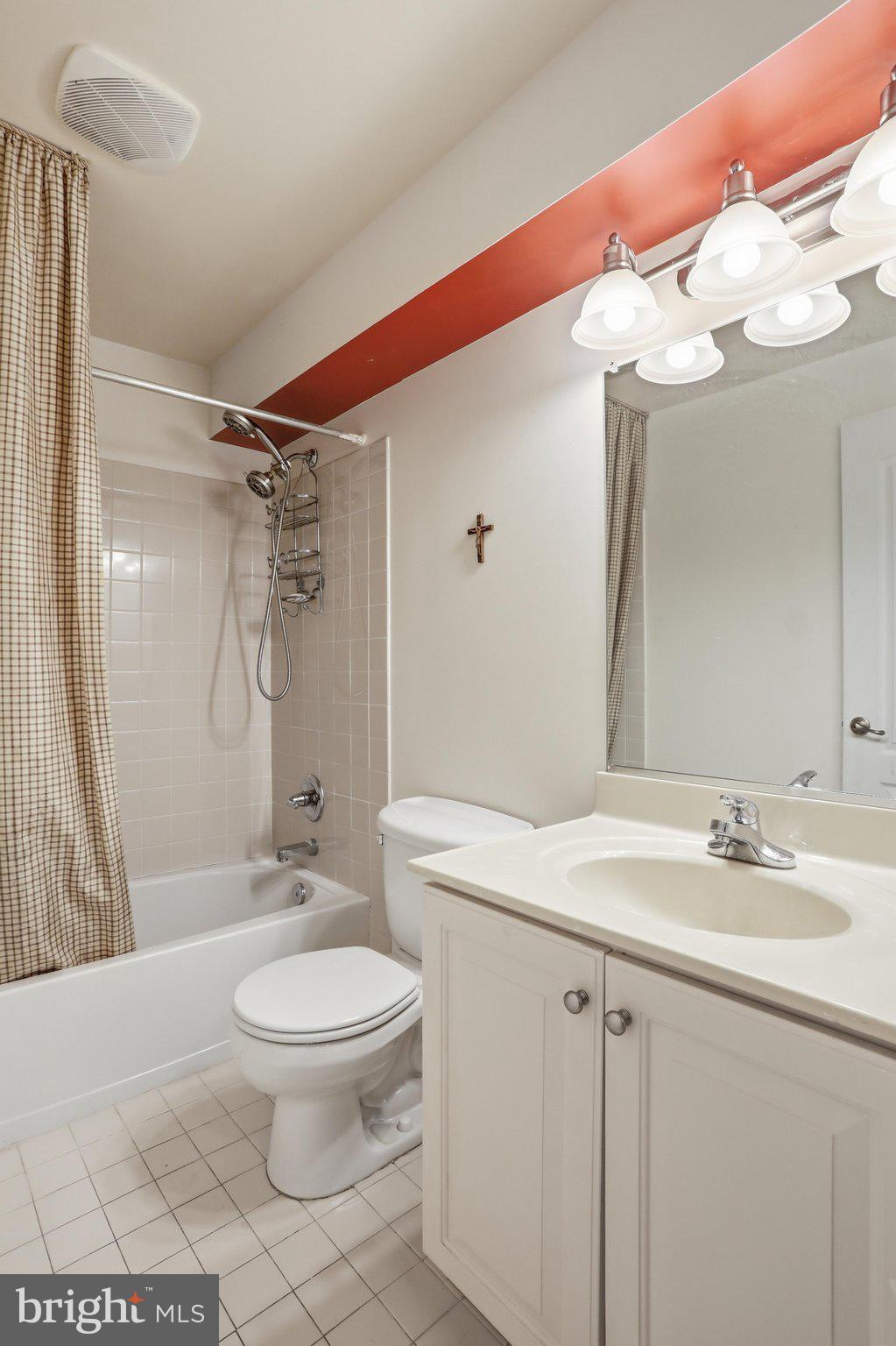 GRAND POINT CROSSING - Residential