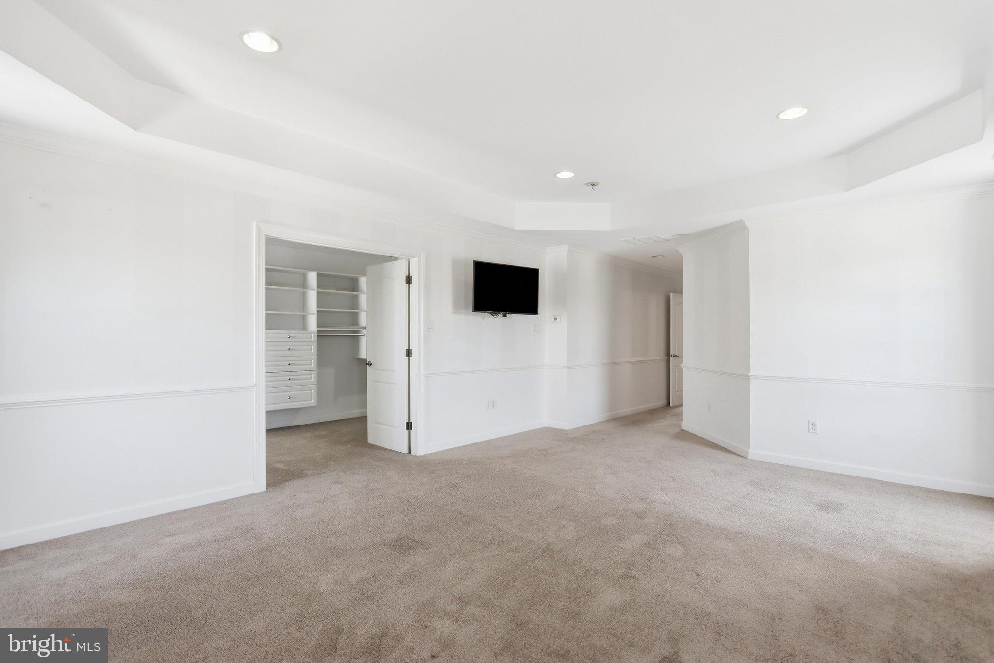 GRAND POINT CROSSING - Residential