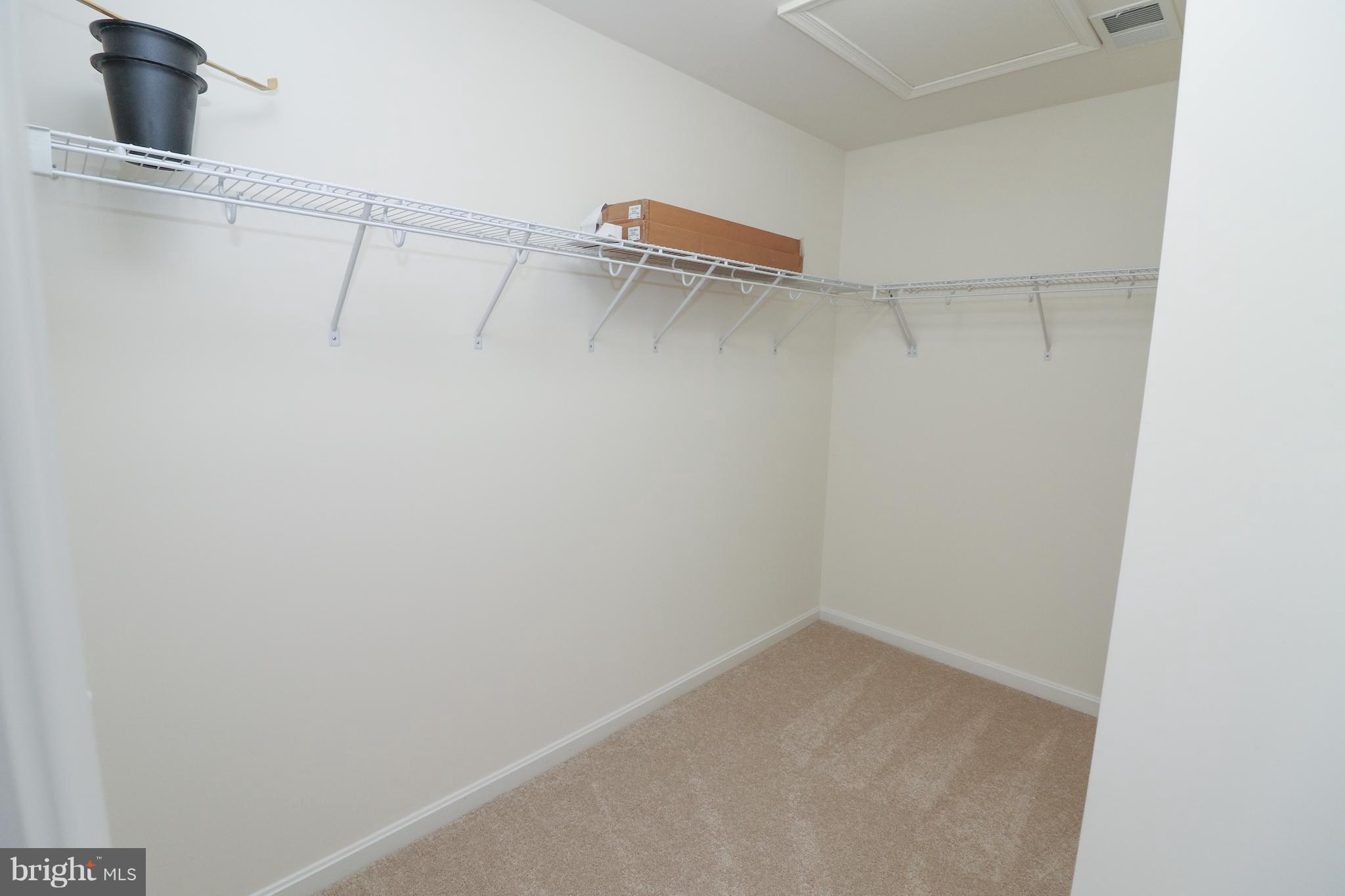 BROADLANDS SOUTH - Residential