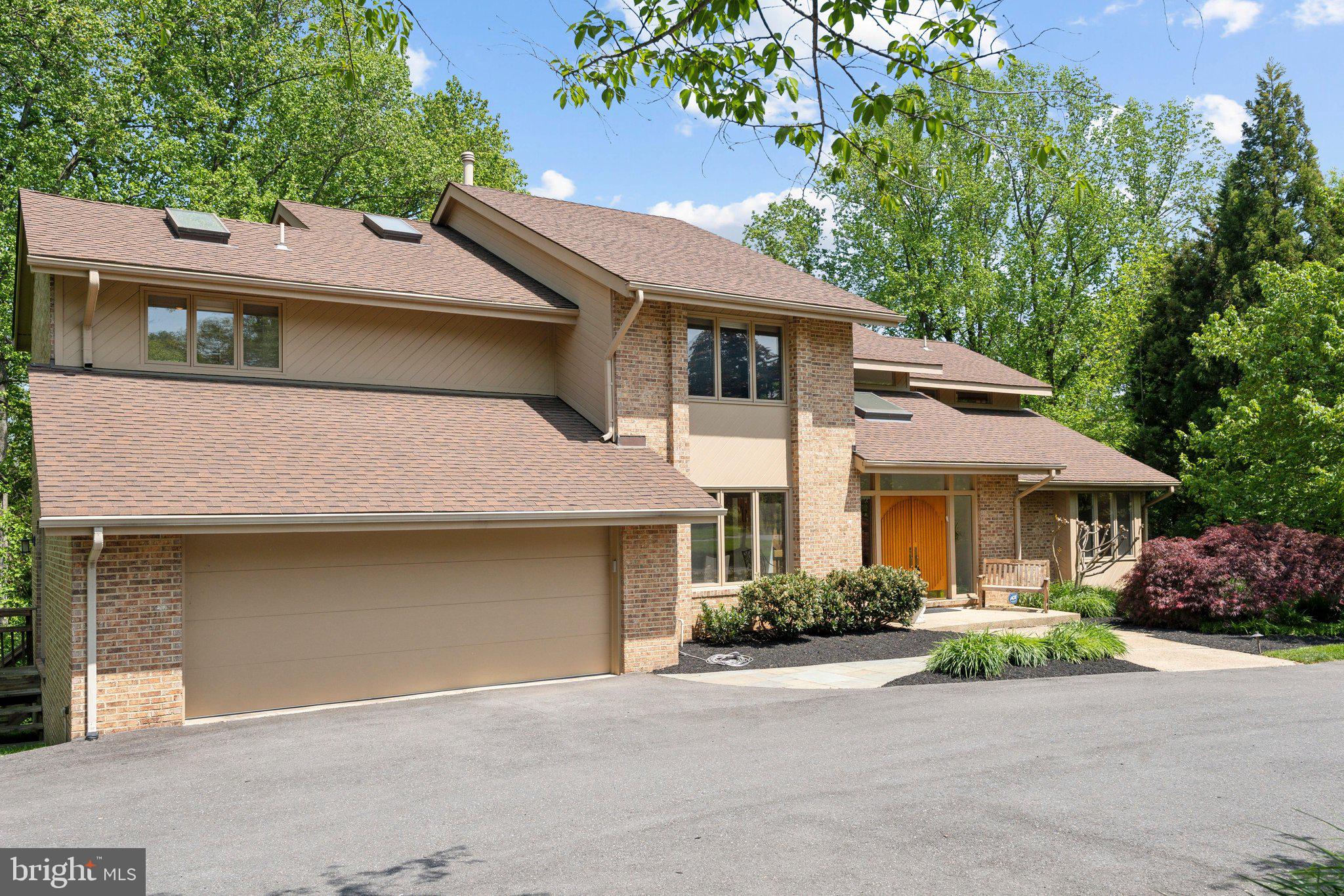 GLEN HILLS - Residential