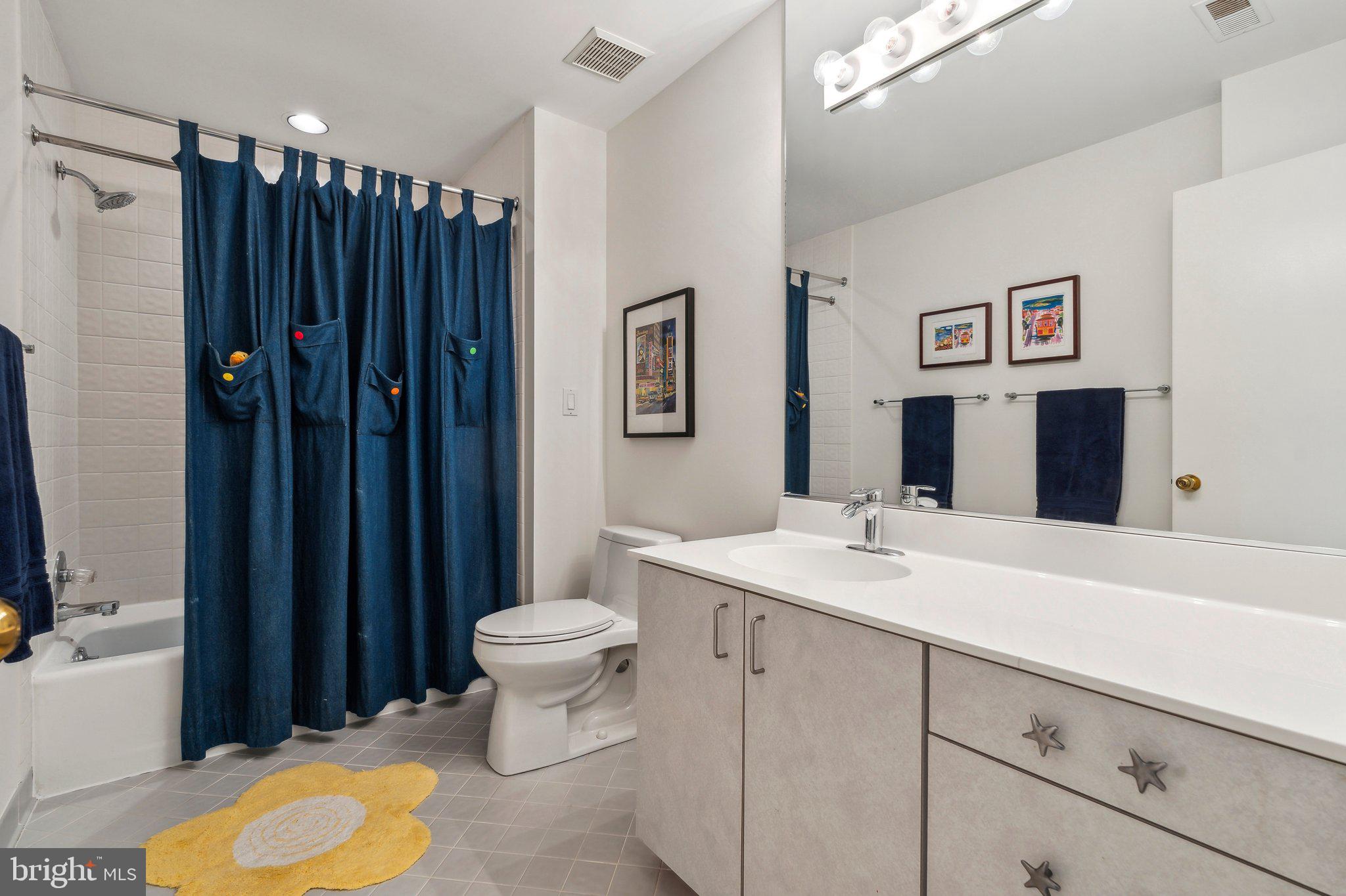 GLEN HILLS - Residential
