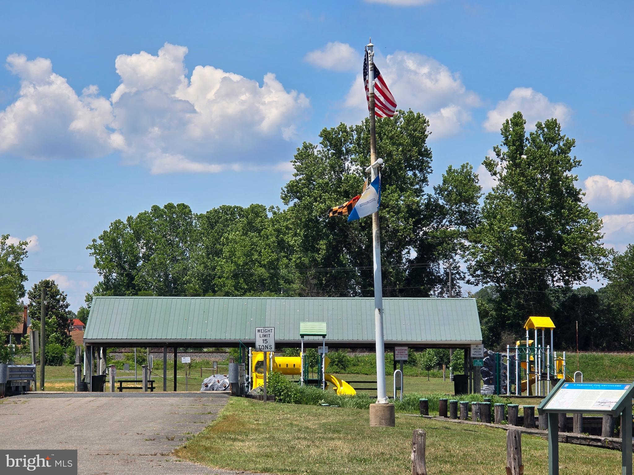 FEDERALSBURG - Residential
