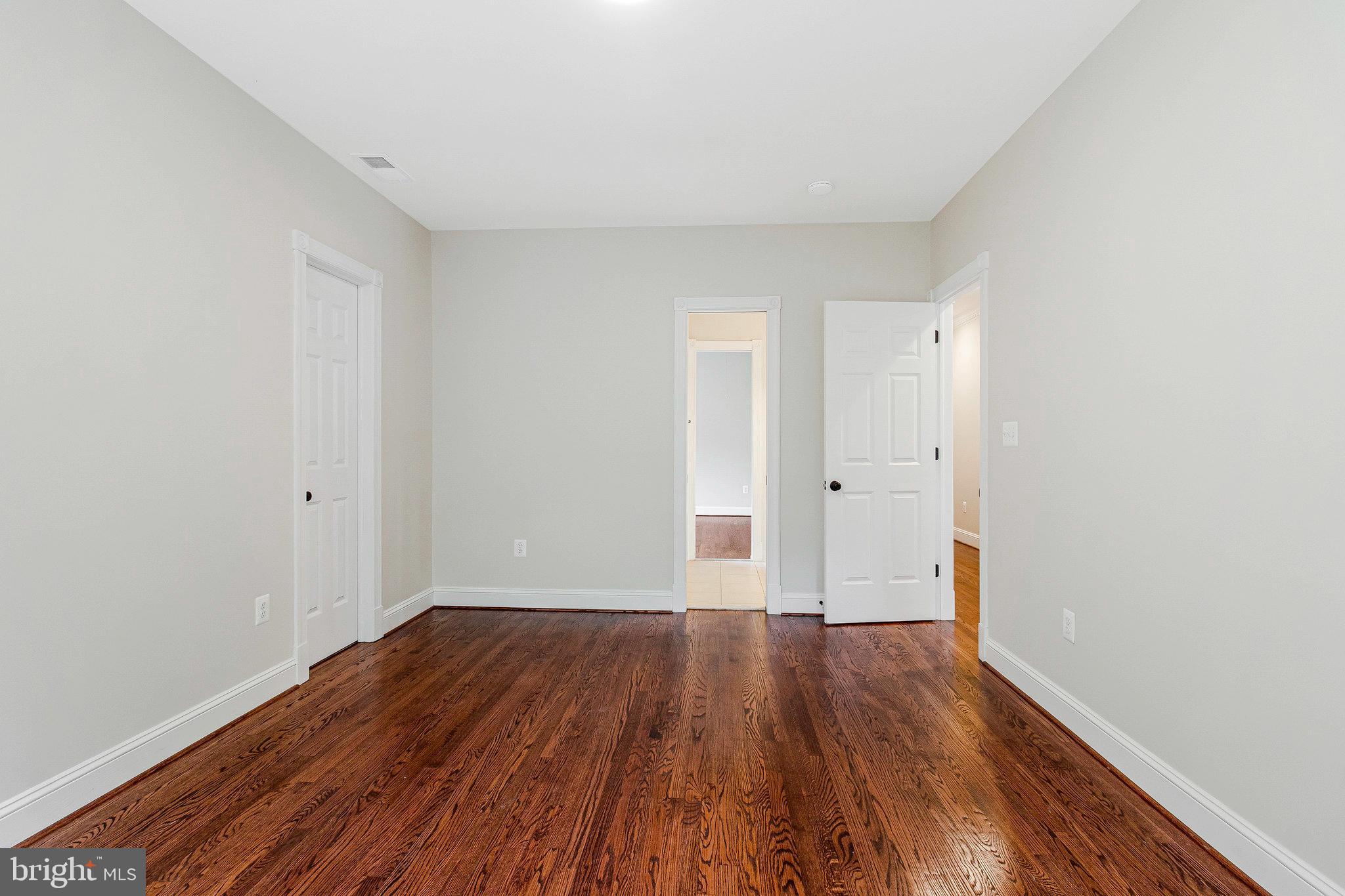 HYBLA VALLEY FARMS - Residential