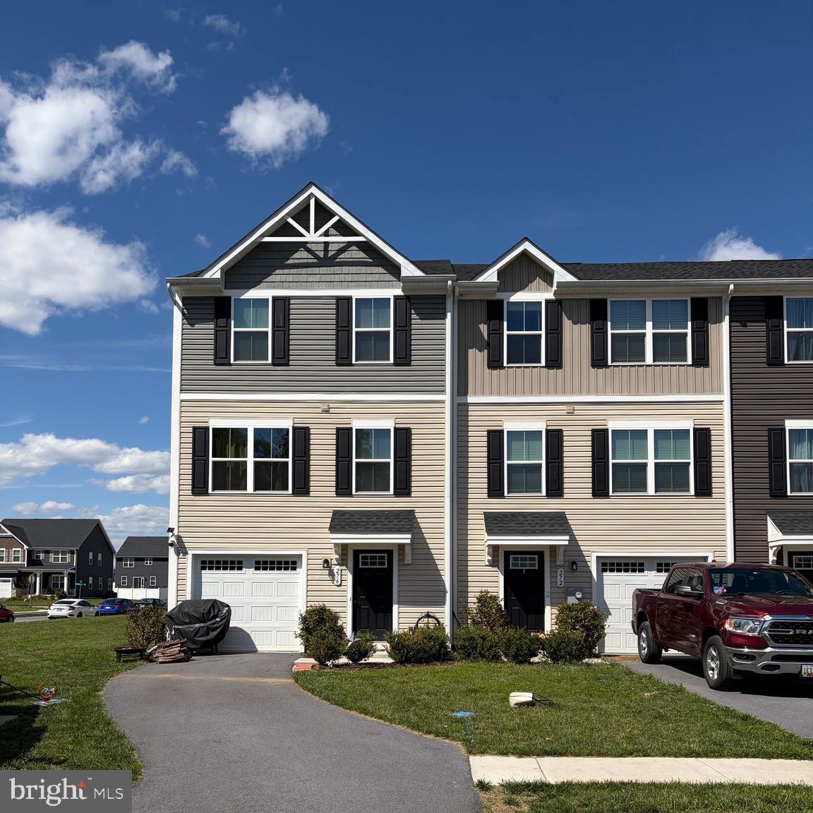 THE LAKES AT MARTINSBURG - Residential