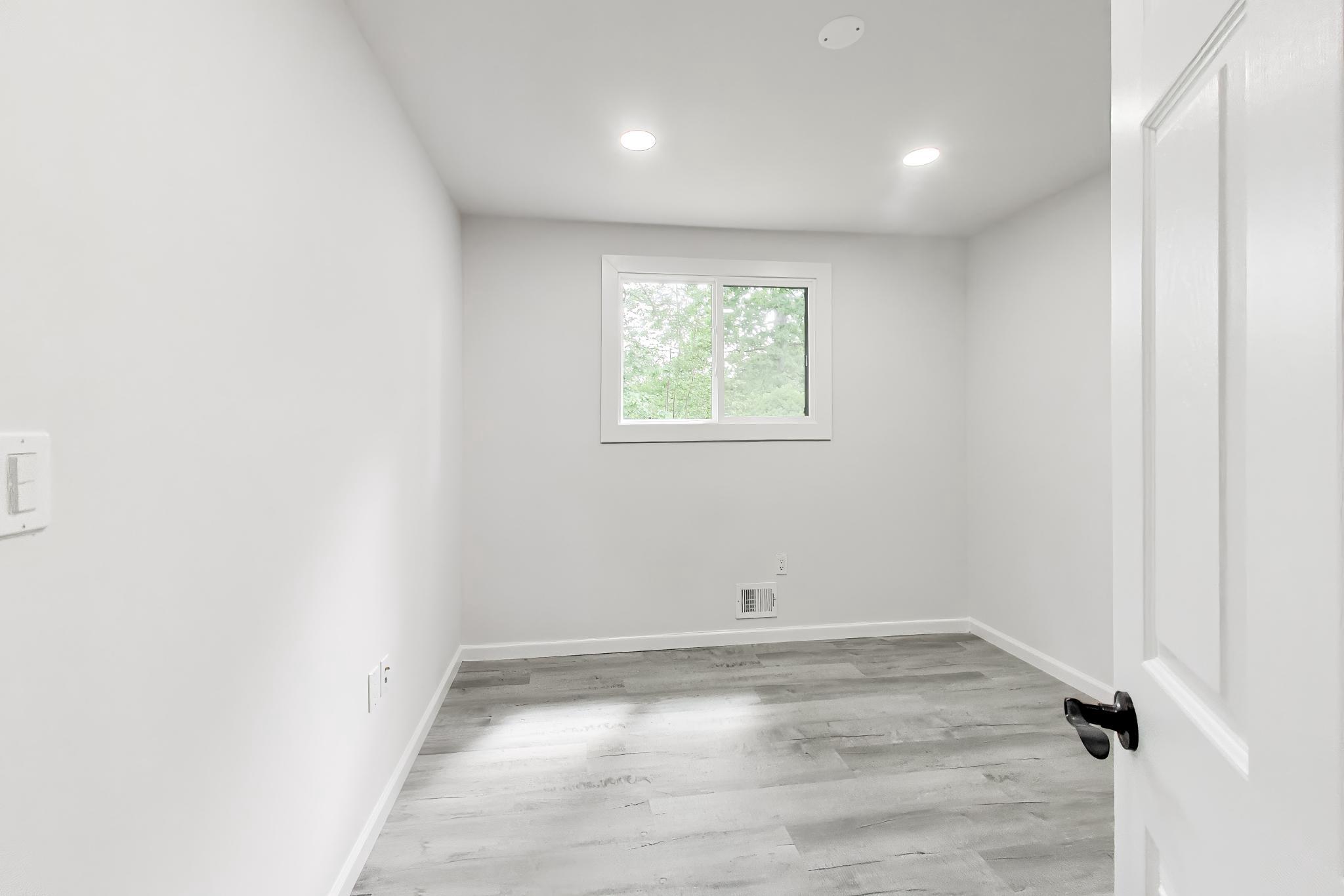 FOREST KNOLLS - Residential