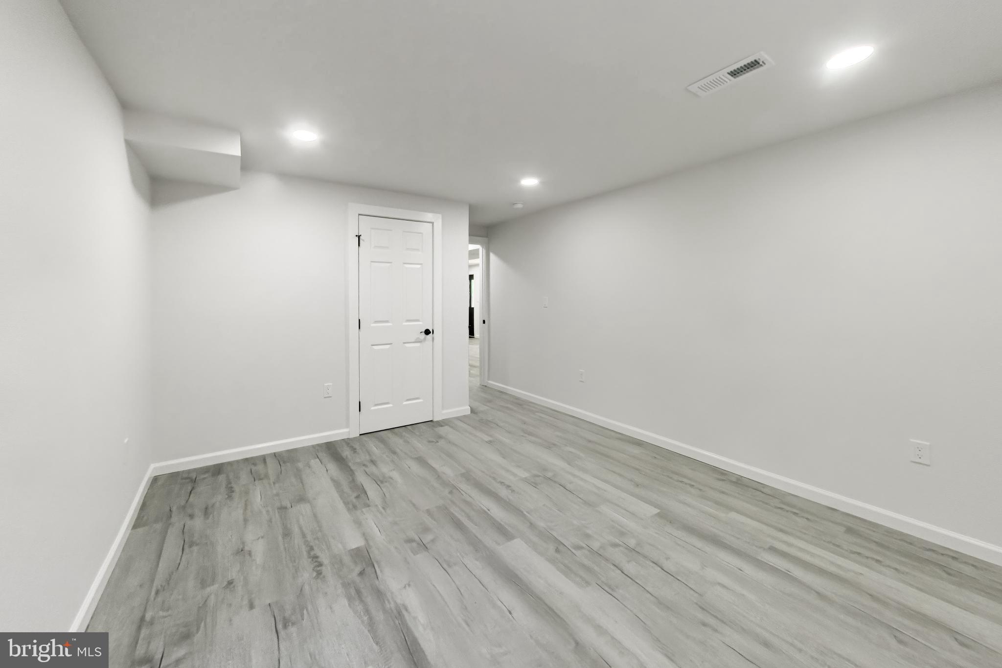 FOREST KNOLLS - Residential