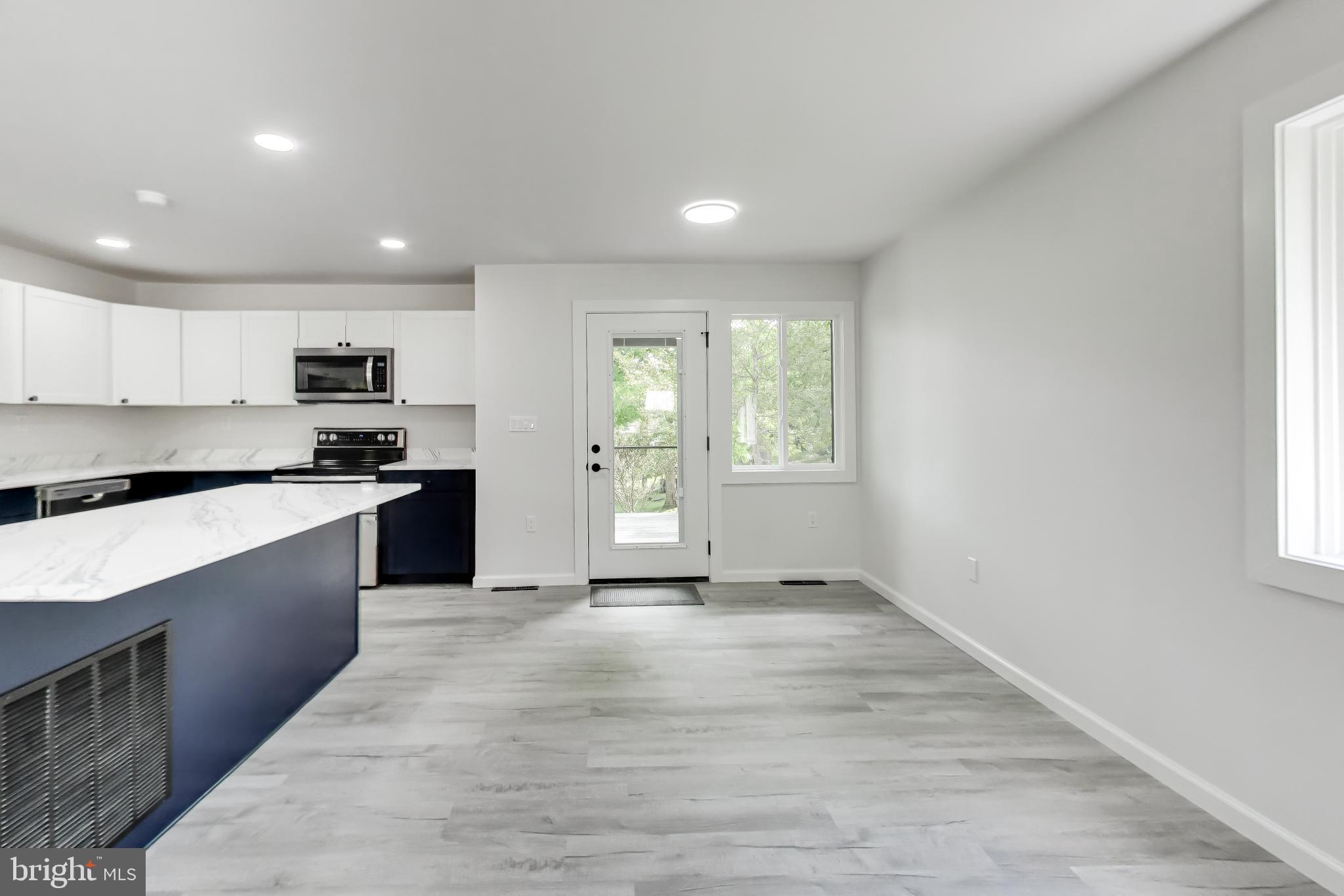 FOREST KNOLLS - Residential