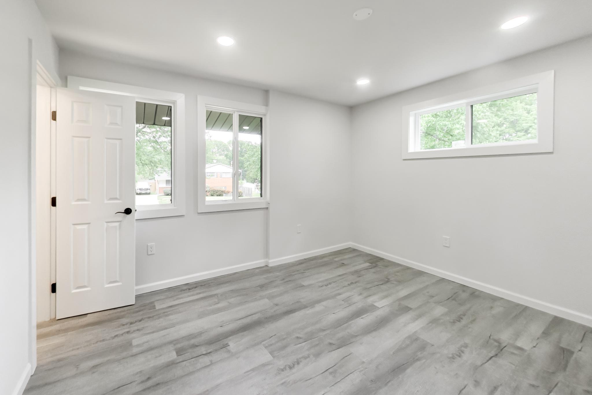 FOREST KNOLLS - Residential